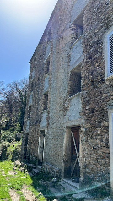 Maison à vendre à Santa reparata di moriani, 200 m², 7 pièces – photo 2 sur 8