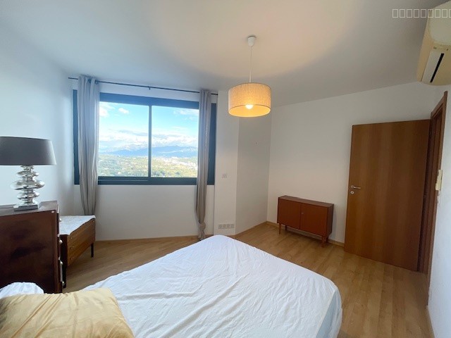 AJACCIO : Superbe Appartement duplex F4 avec vue mer et montagne — photo 9