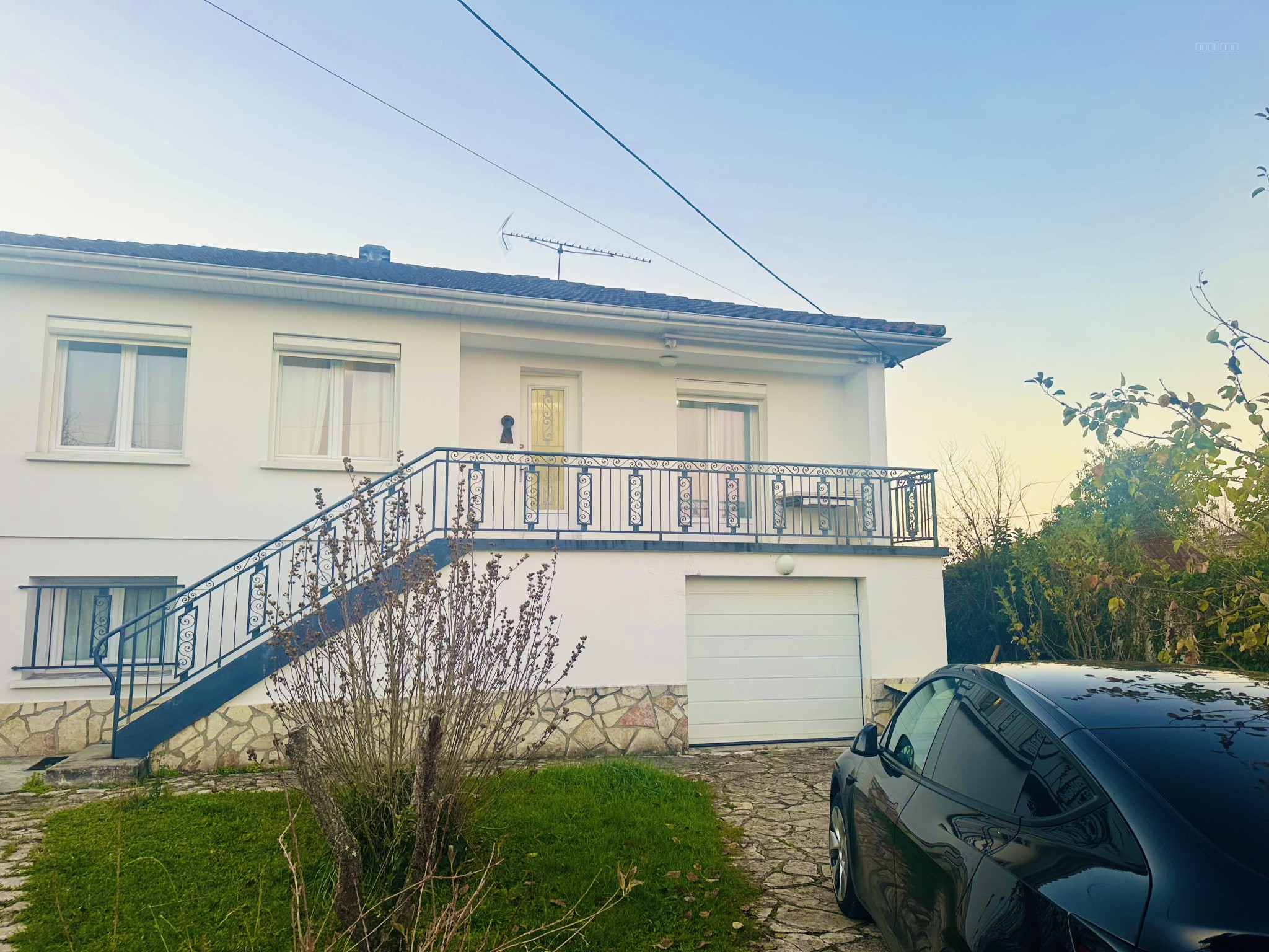 Maison à vendre à Villeneuve sur lot, 99 m², 6 pièces – photo 1 sur 8
