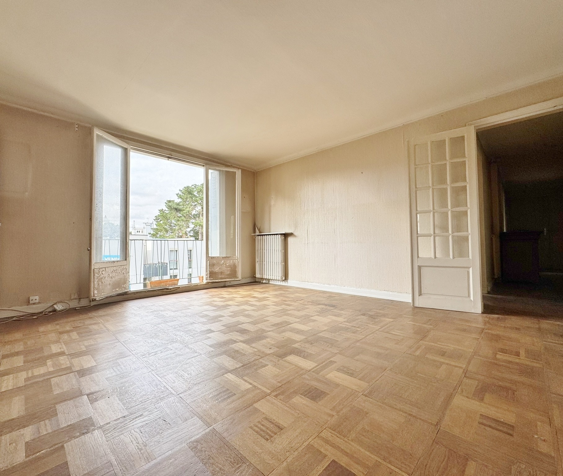 Appartement Etage Elévé avec Travaux. — photo 3