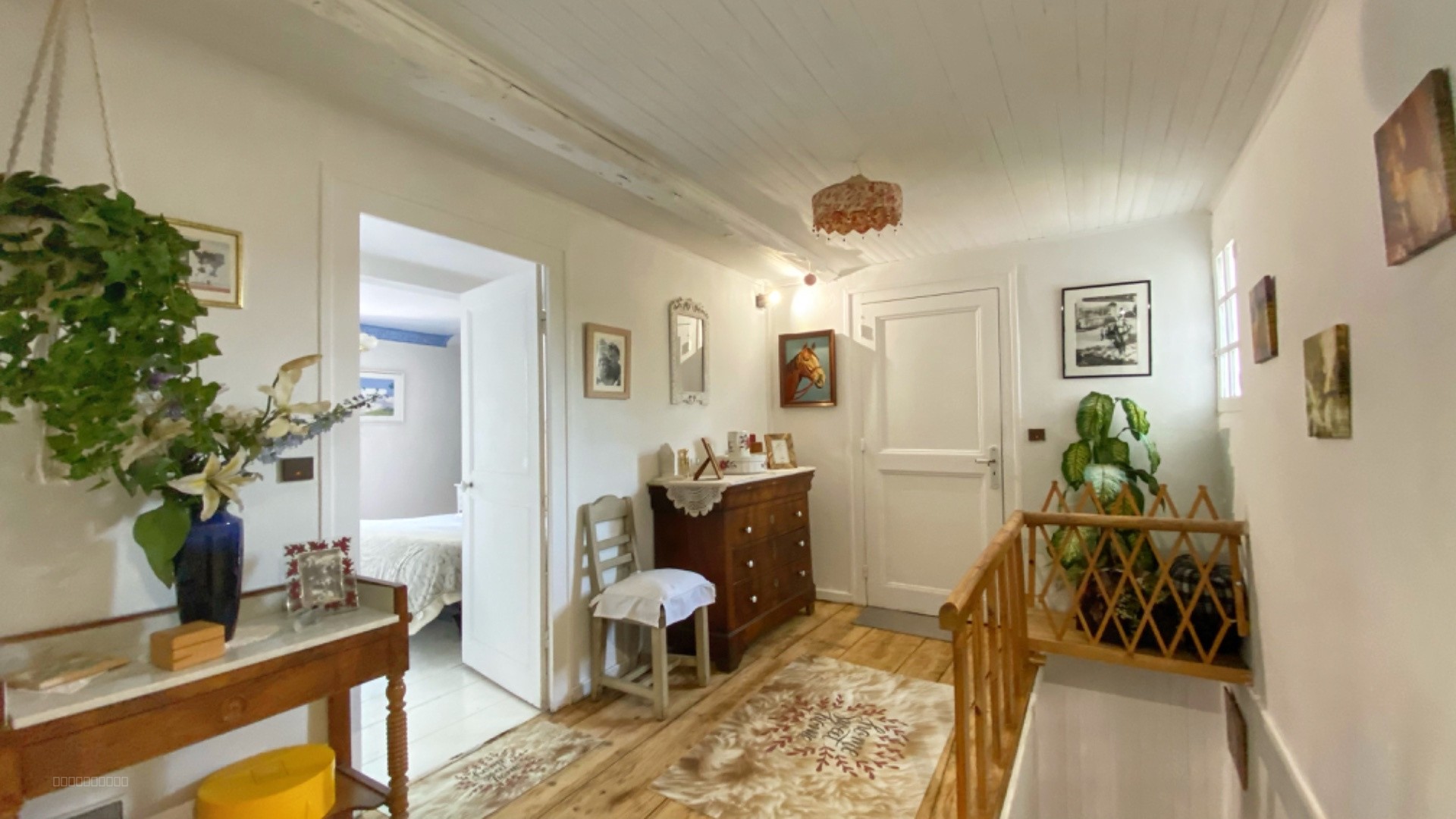 BREZINS, Maison 255 m2 avec piscine et dépendances — photo 4