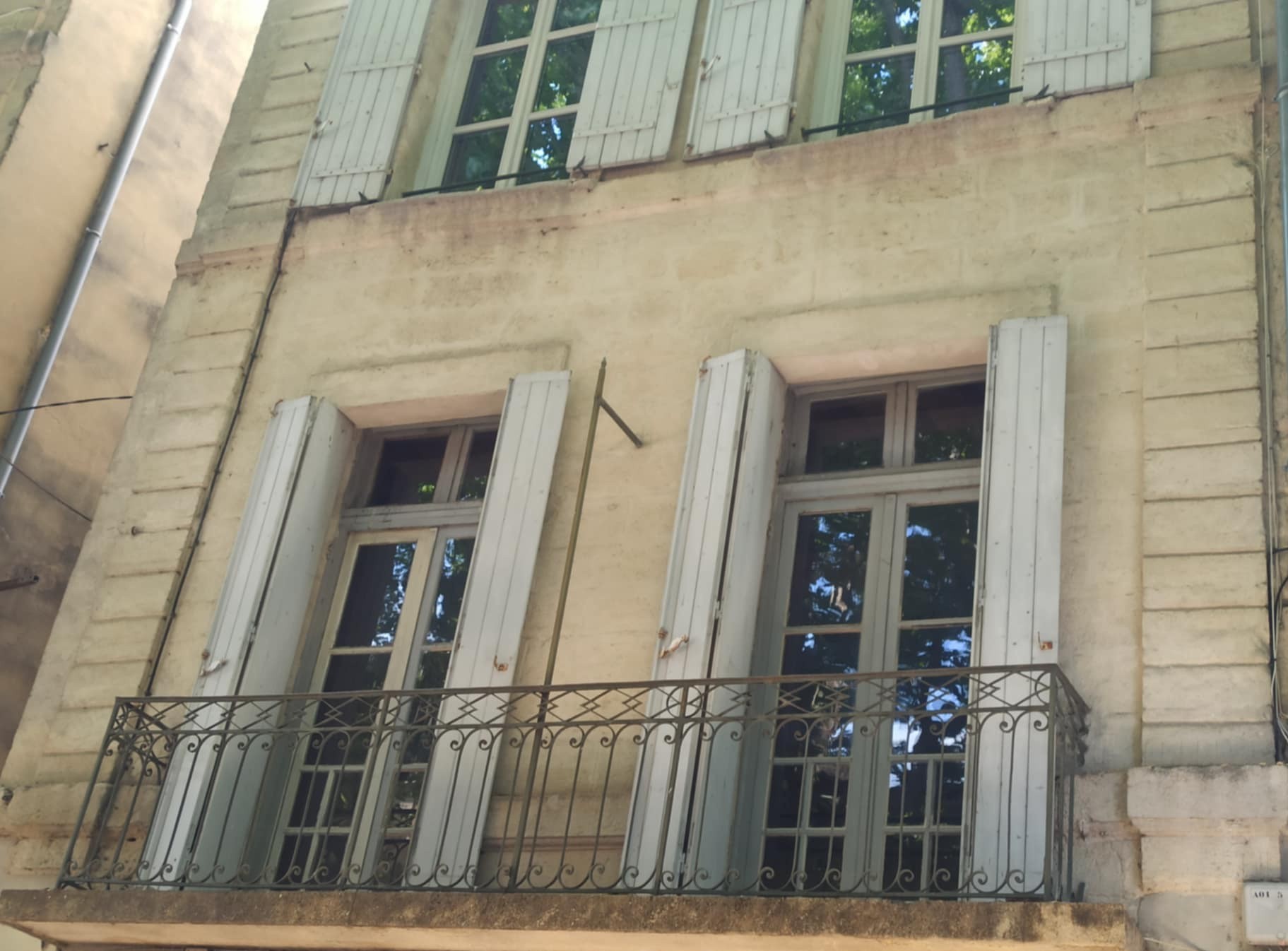 Appartement à vendre à Uzes, 74 m², 2 pièces – photo 1 sur 2