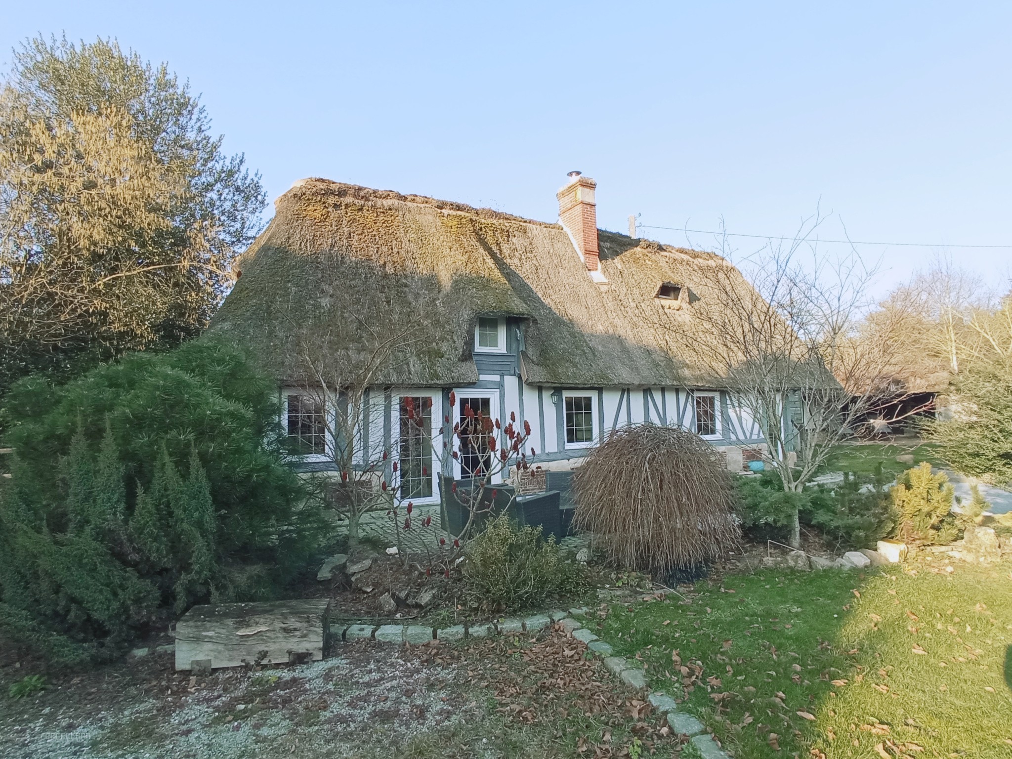 Maison à vendre à Le neubourg, 328 m², 3 pièces – photo 2 sur 16