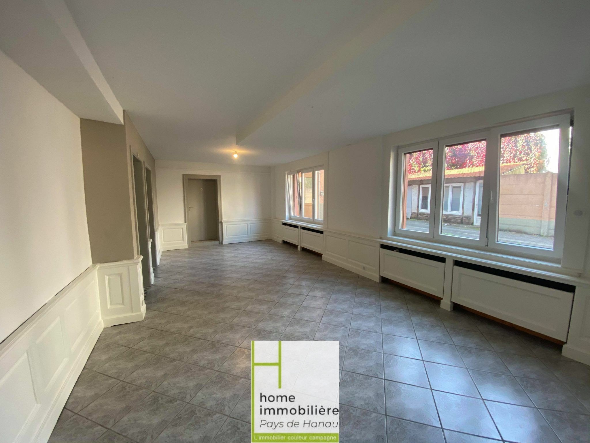 Local commercial 145 m2 - VAL DE MODER — photo 3