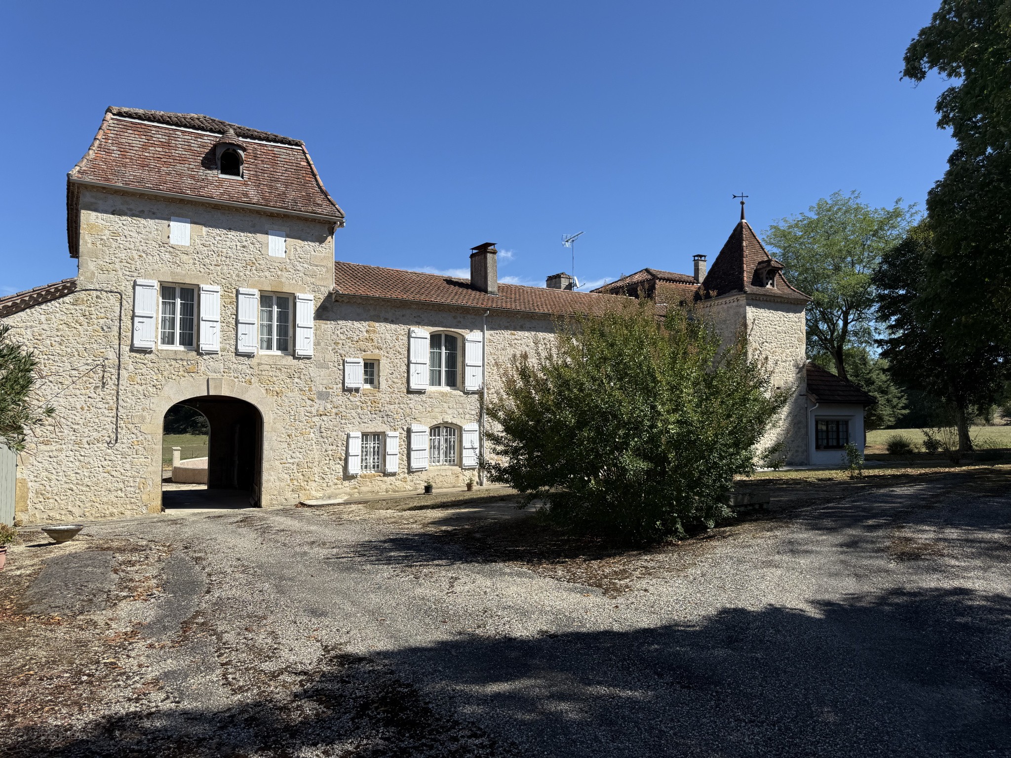 Propriété avec dépendances sur 9ha proche de Montréal du Gers — photo 4