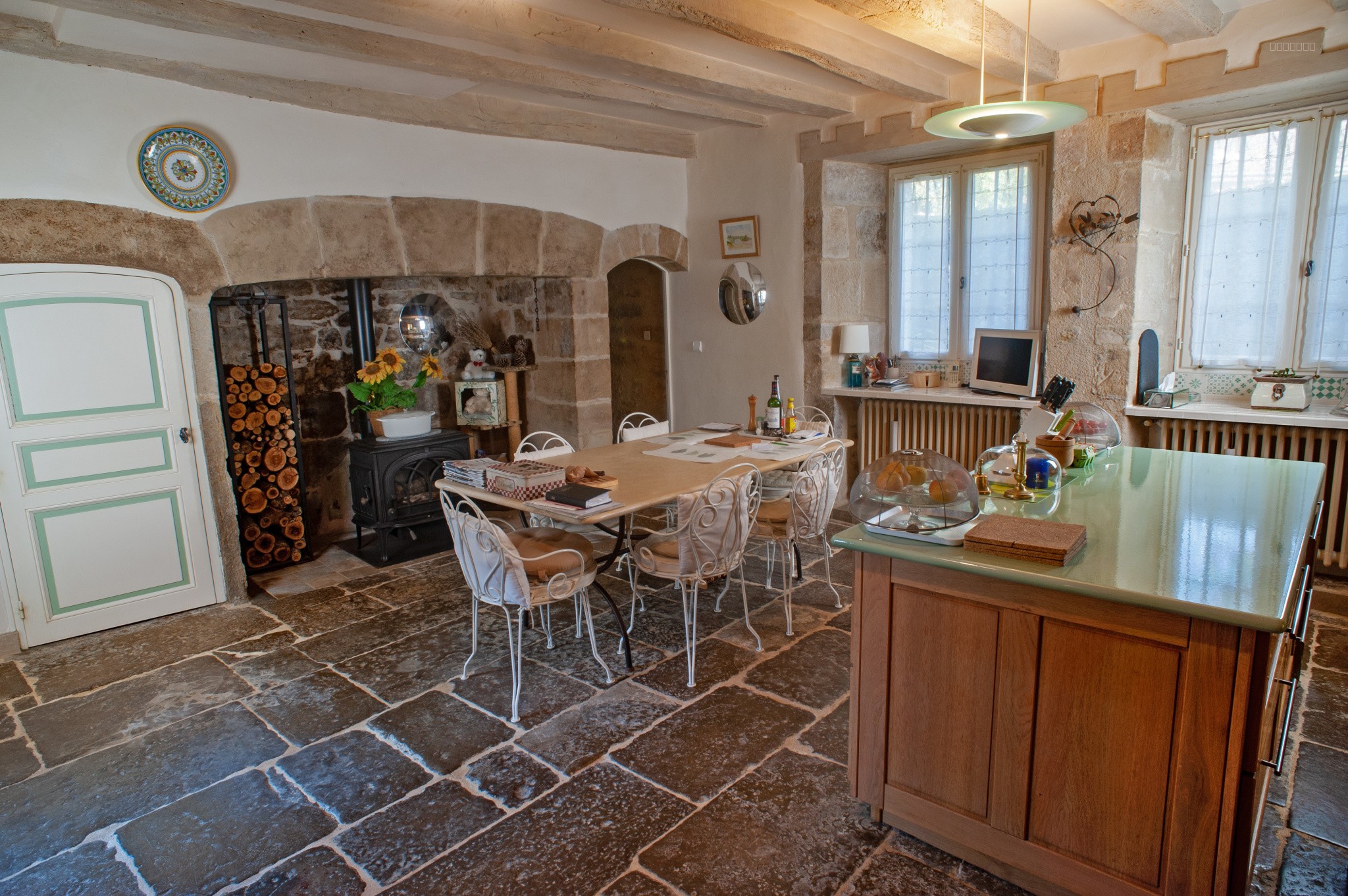 Élégante maison de maître du XIV? siècle   rénovée avec raffinement — photo 3