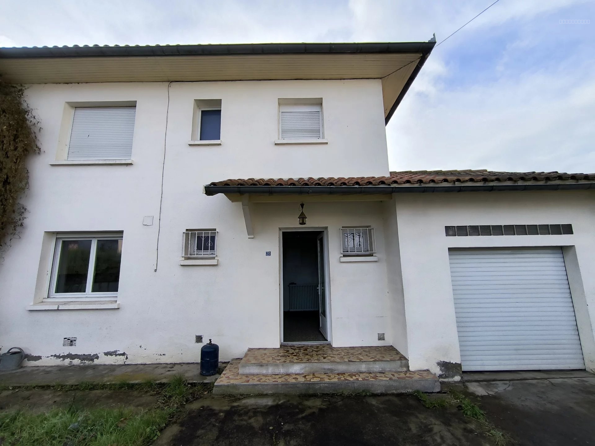Maison à vendre à Cugnaux, 350 m², 4 pièces – photo 1 sur 9