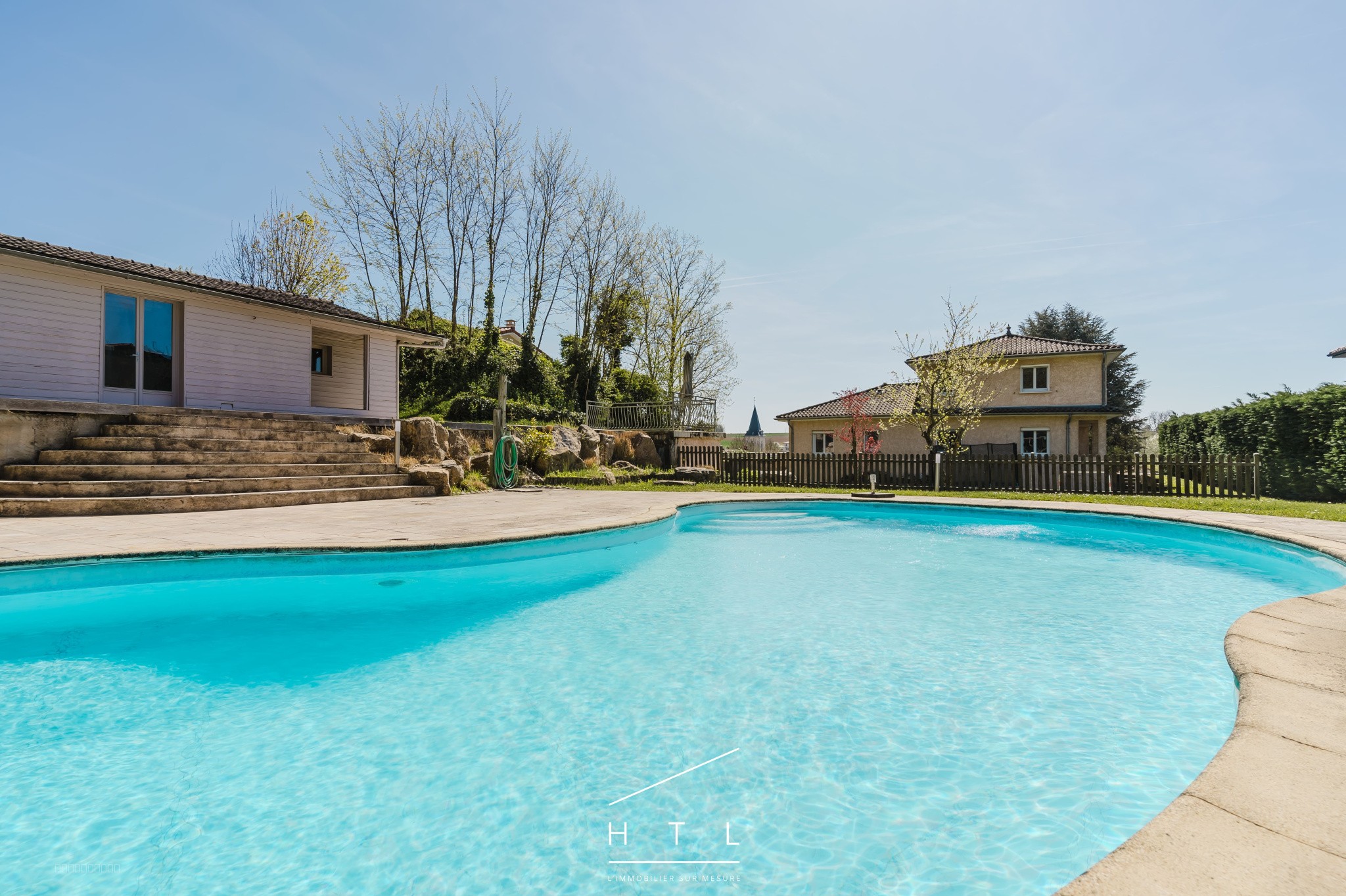 225 m2 maison individuelle avec dépendance piscine terrain 2 475 m2 Frans — photo 16