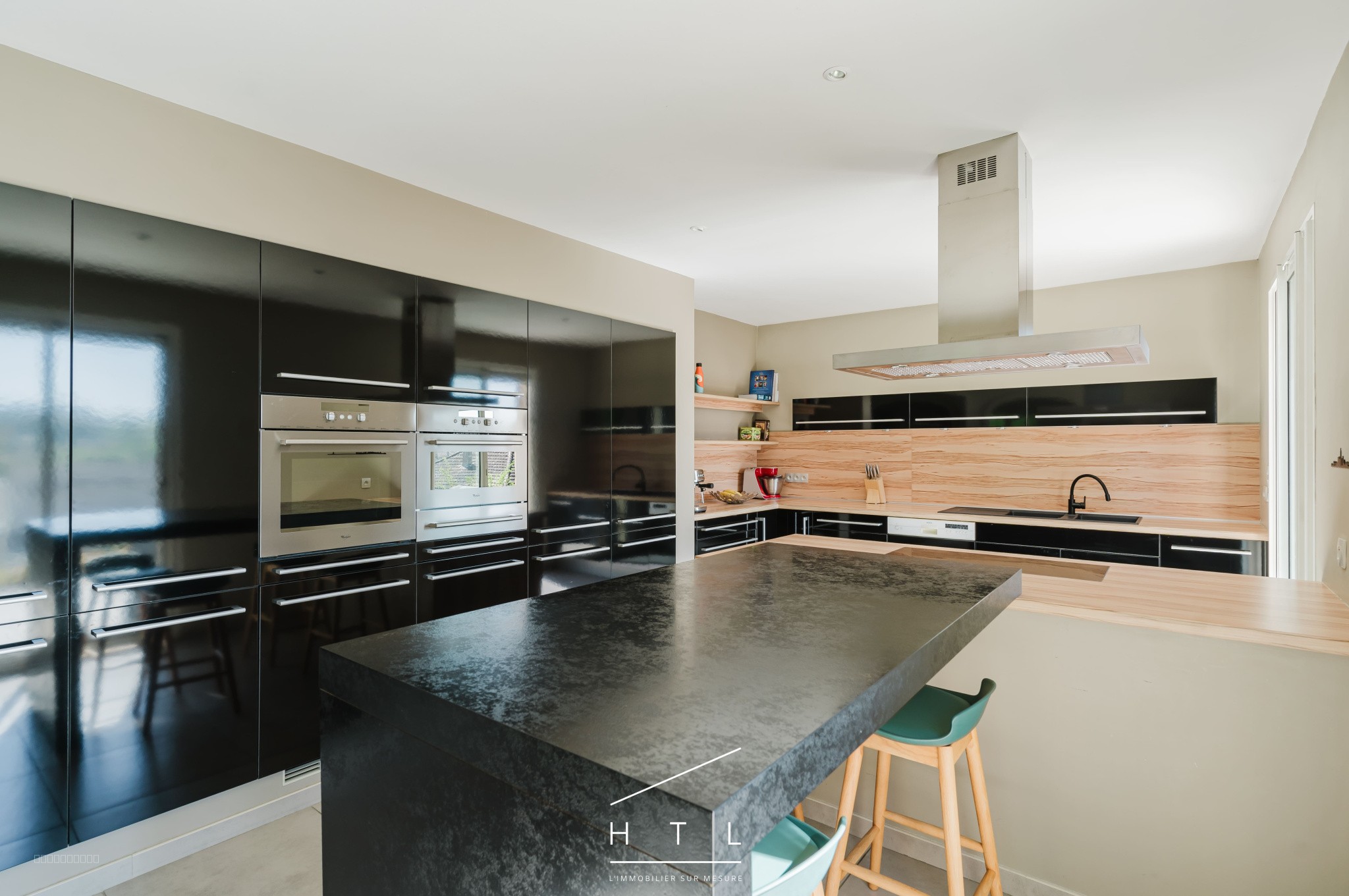 225 m2 maison individuelle avec dépendance piscine terrain 2 475 m2 Frans — photo 6