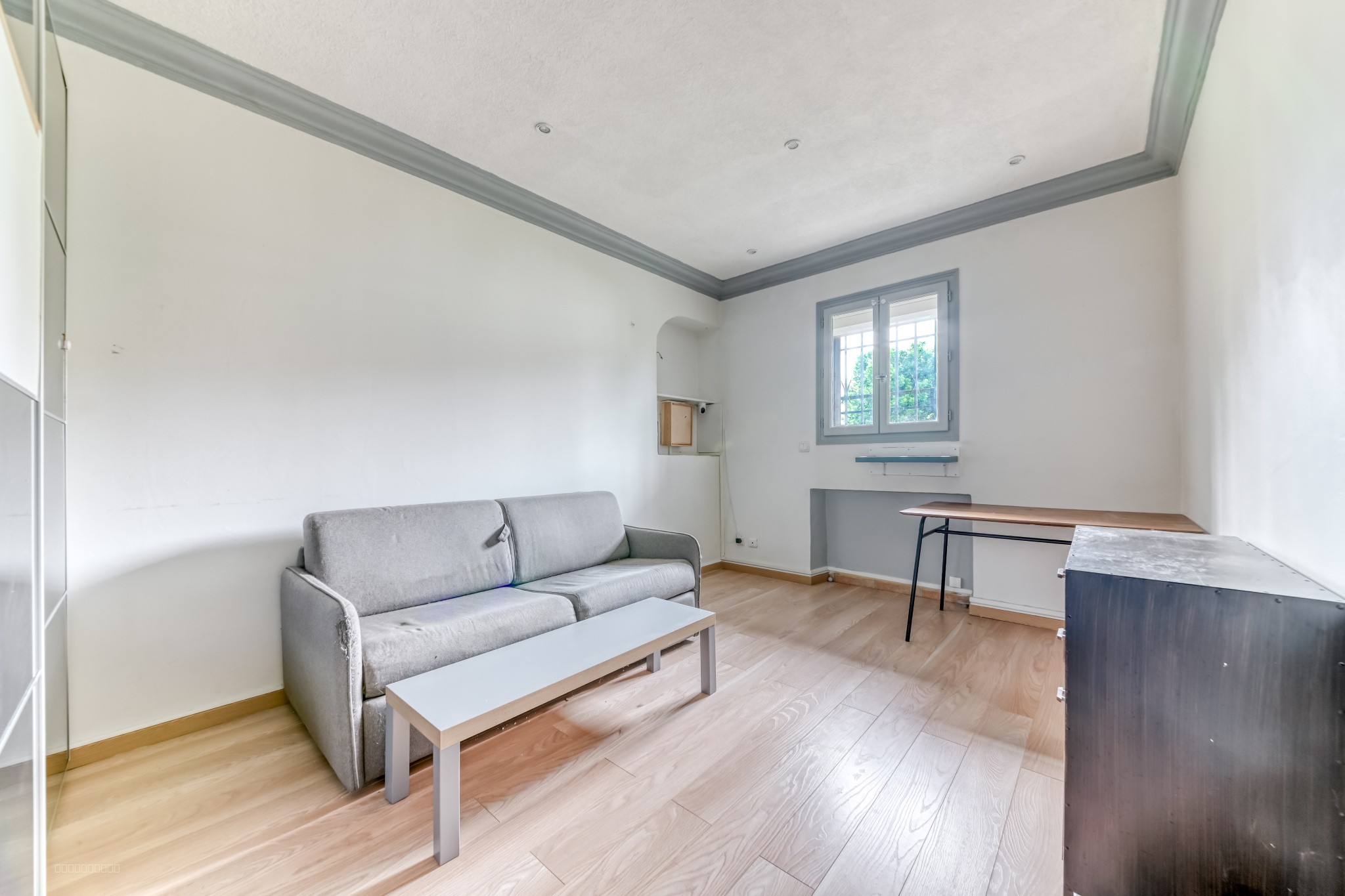 À vendre   Appartement avec jardin arboré, terrasse et garage   Vénissieux secteur Pasteur / Les Charreards — photo 8