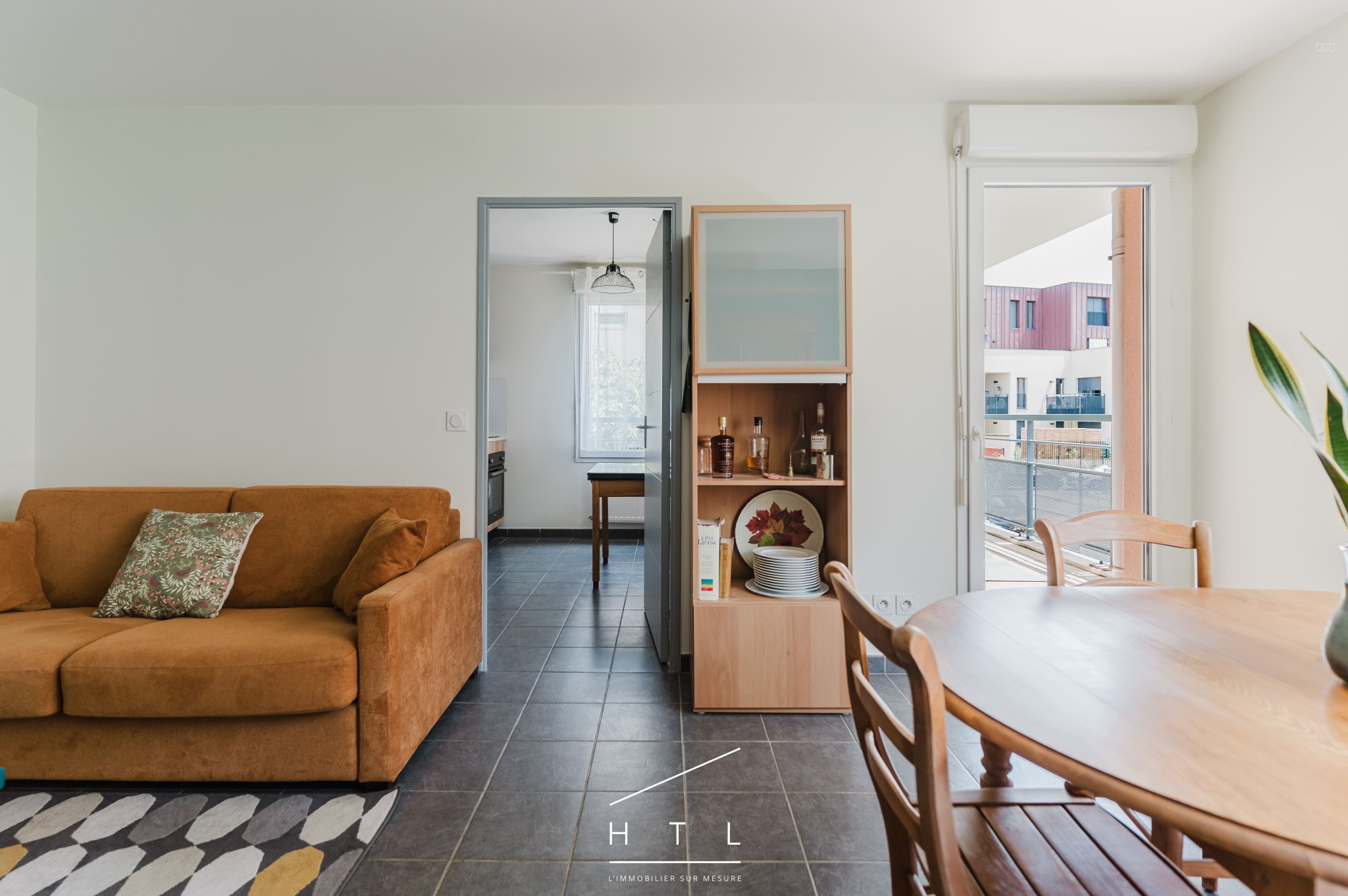 A 300m de Lyon 8 Appartement T3 de 60 m2 avec balcon - garage en sus — photo 5