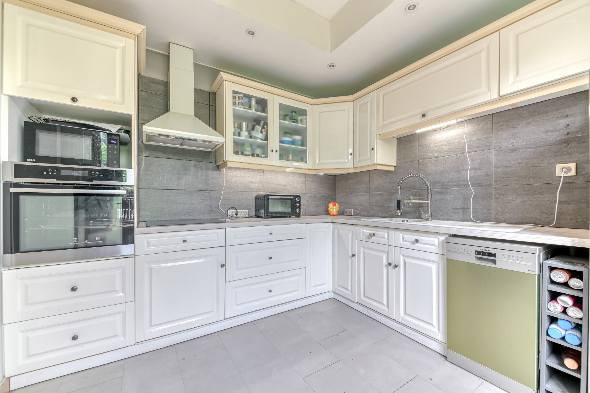 À vendre   Appartement avec jardin arboré, terrasse et garage   Vénissieux secteur Pasteur / Les Charreards — photo 3