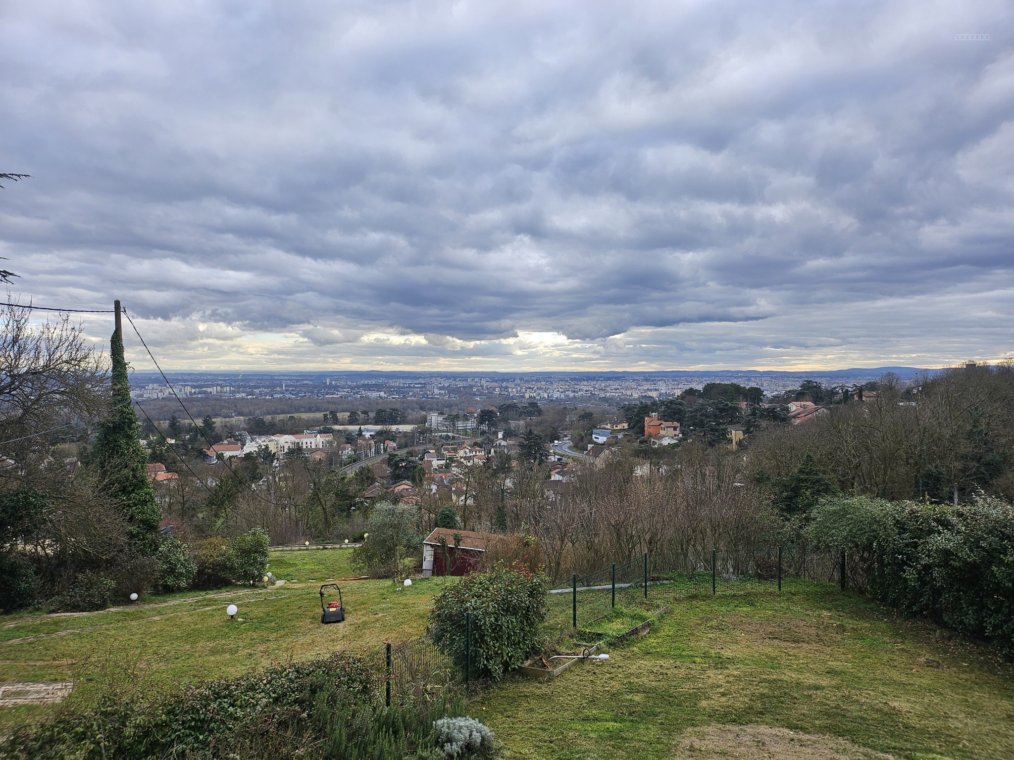 Maison à louer à Rillieux la pape, 165 m², 7 pièces – photo 1 sur 9