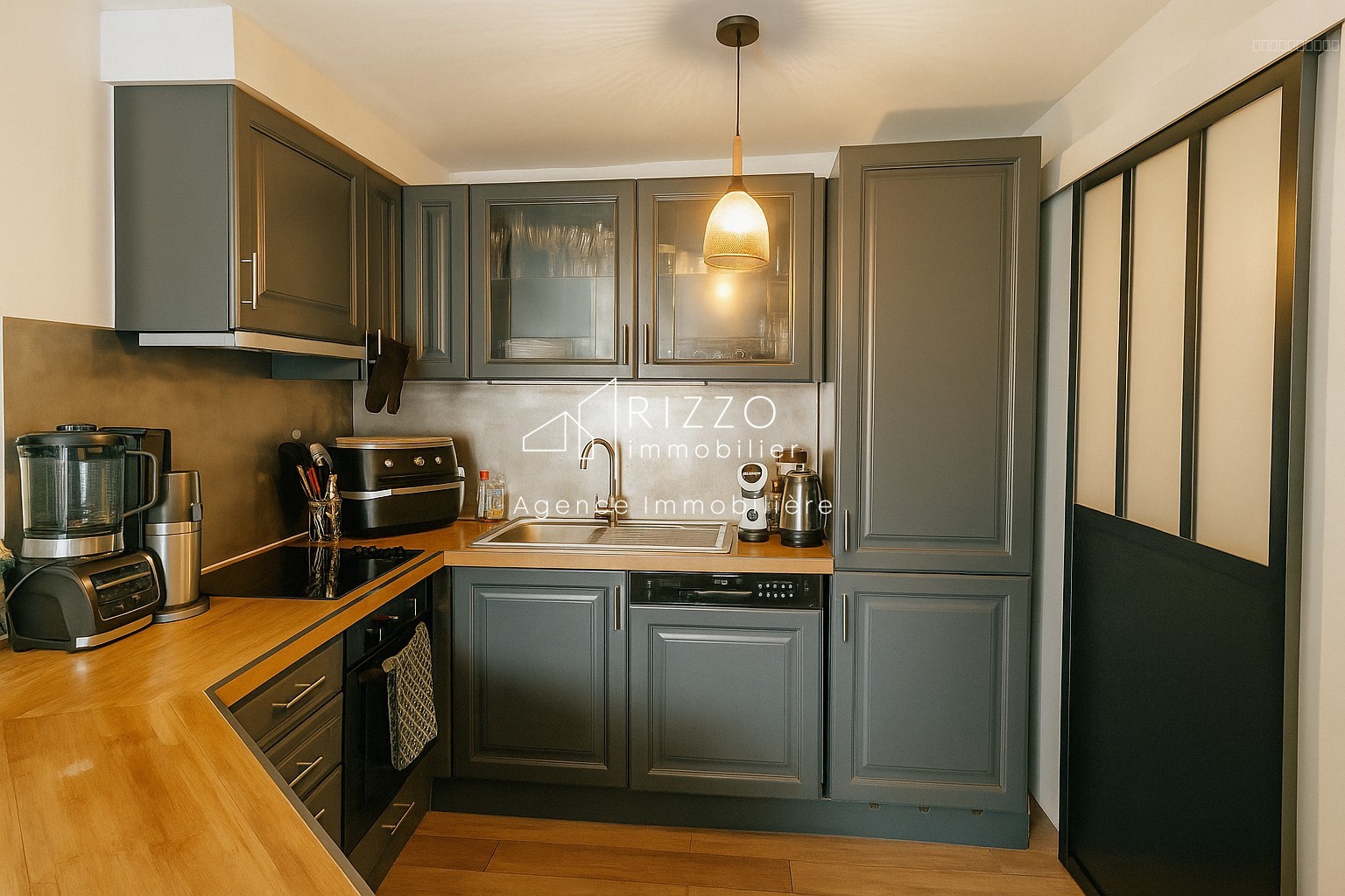 En Exclusivité   Appartement avec cachet au centre-ville de Gex — photo 5