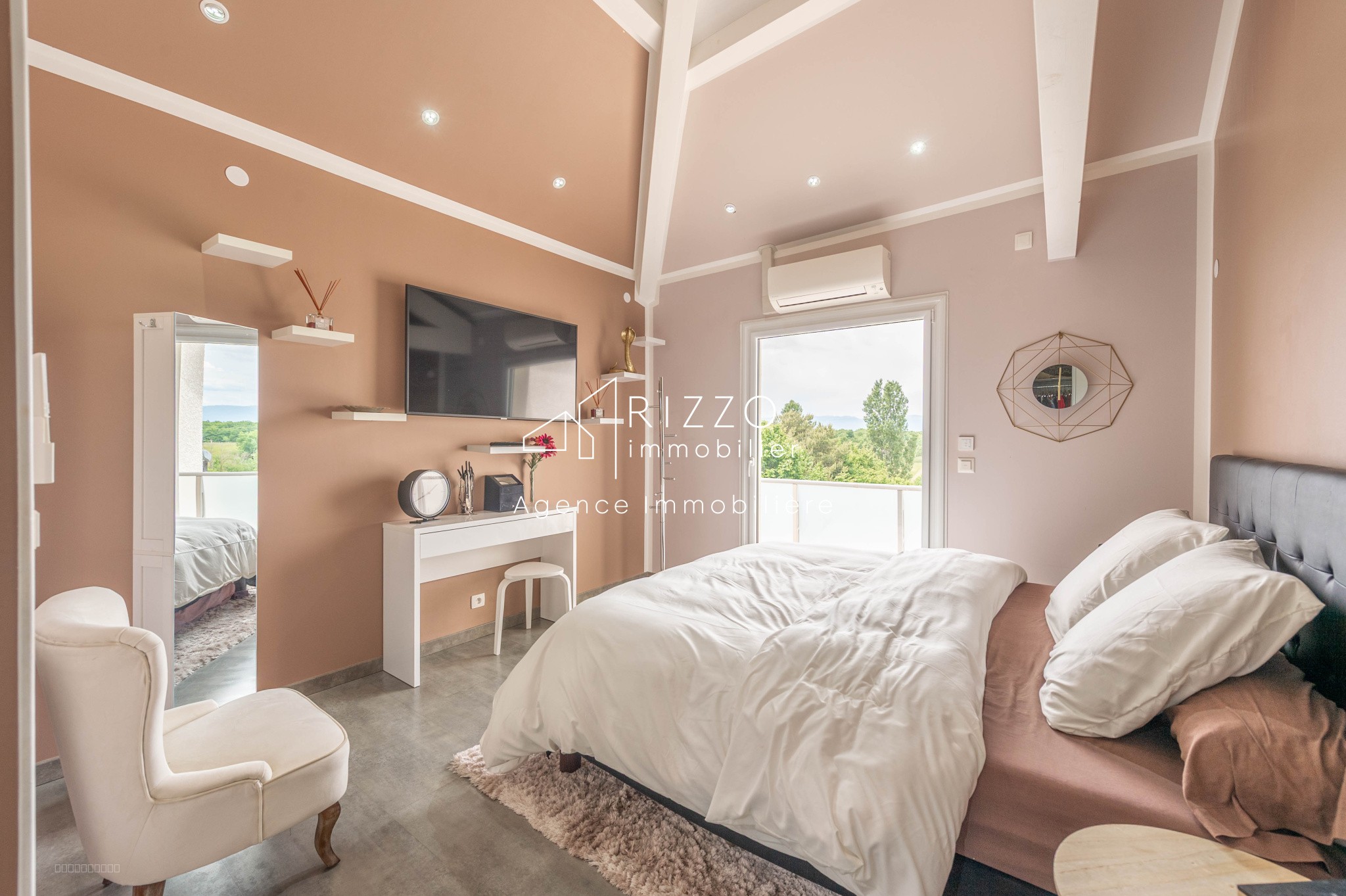 Maison à vendre à St cergues, 38,91 m², 8 pièces – photo 2 sur 20