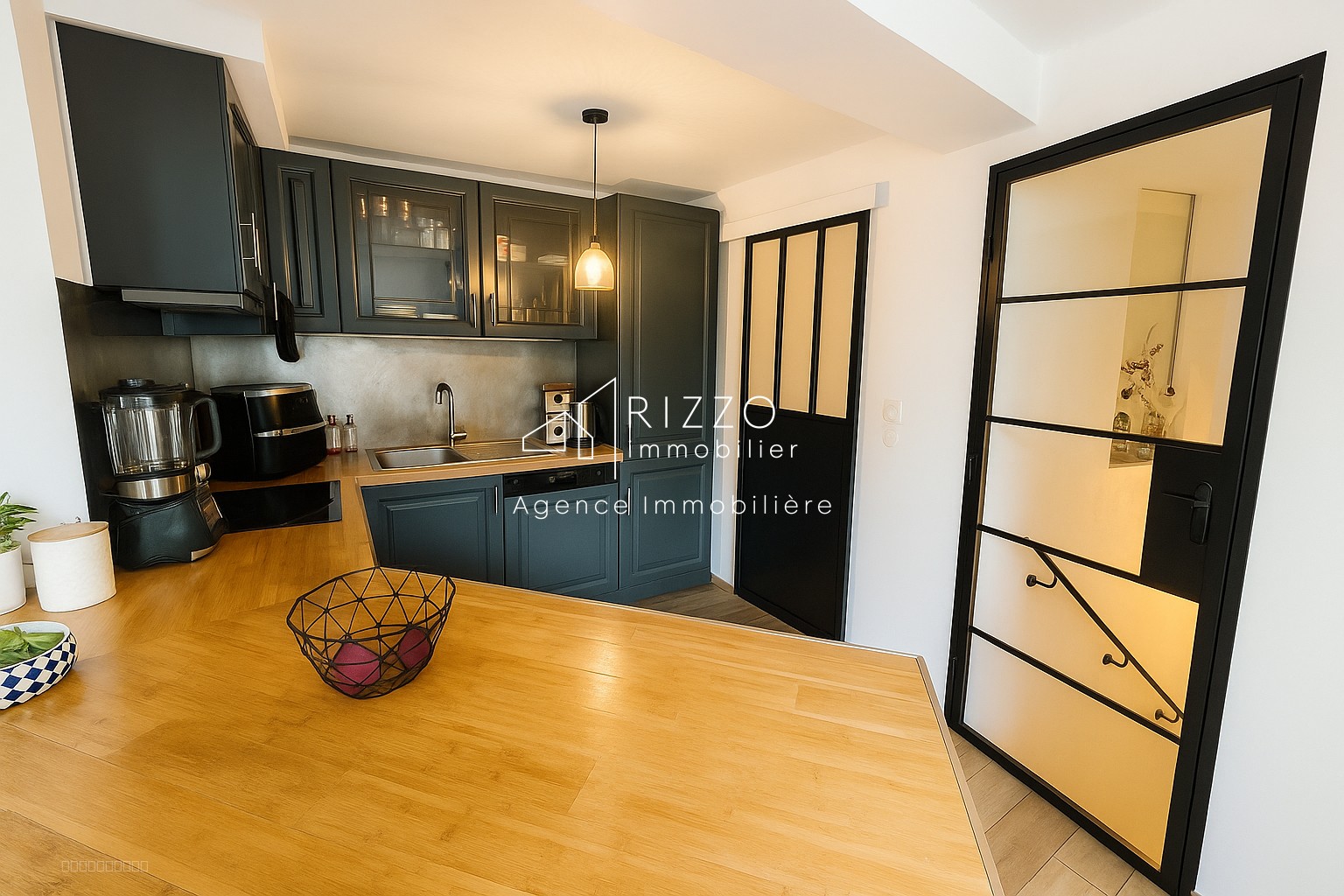 En Exclusivité   Appartement avec cachet au centre-ville de Gex — photo 4