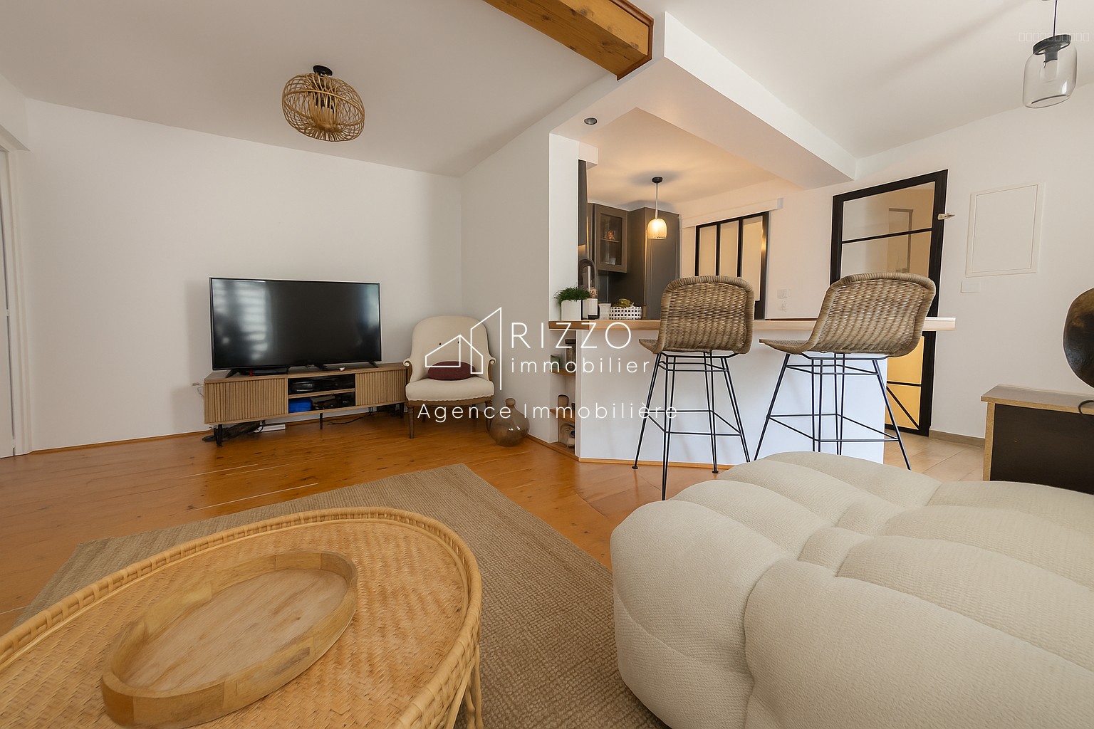 En Exclusivité   Appartement avec cachet au centre-ville de Gex — photo 3