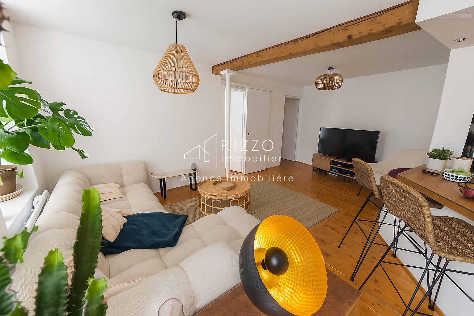 En Exclusivité   Appartement avec cachet au centre-ville de Gex — photo 7