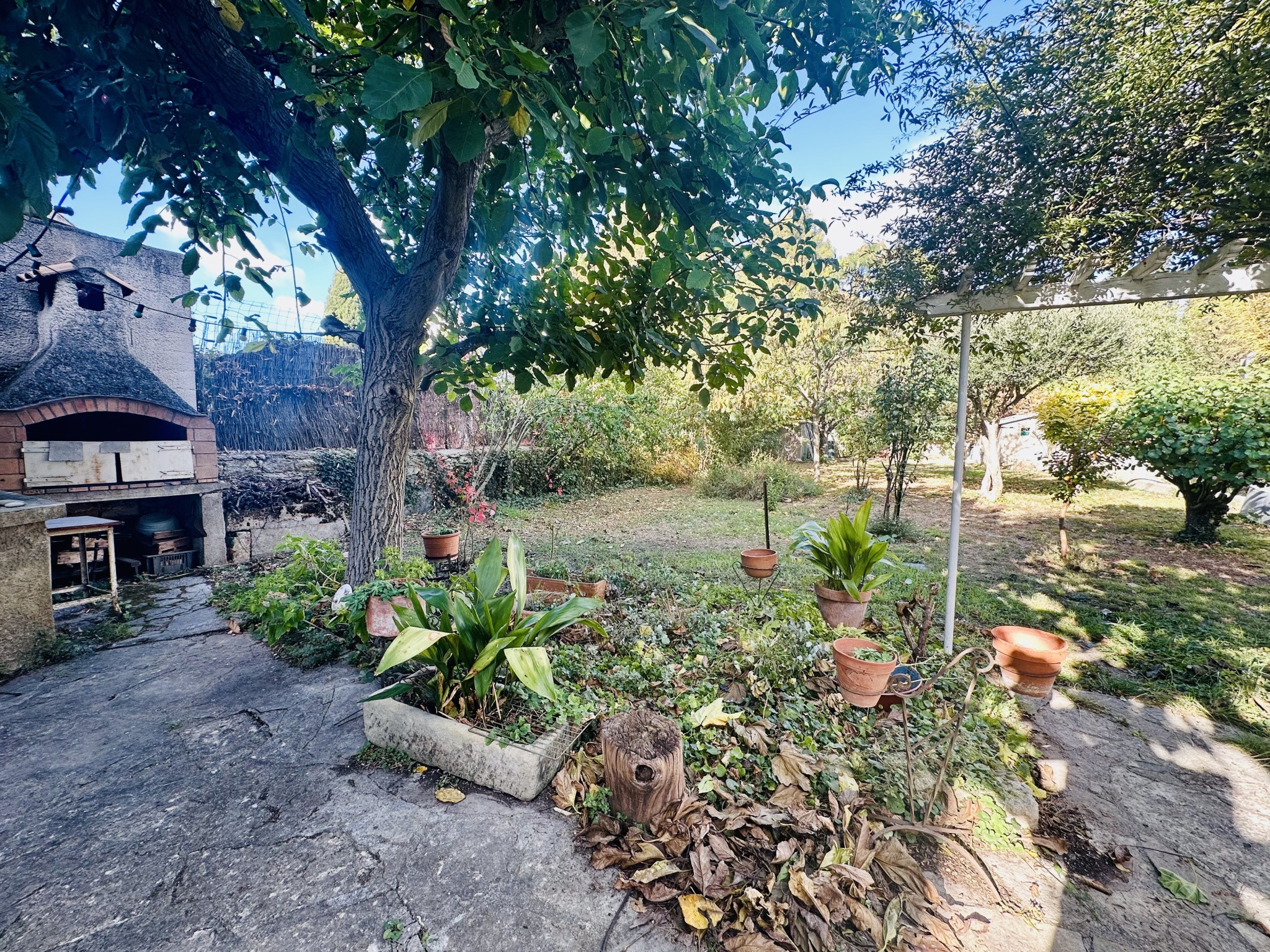 EXCLUSIVITÉ À SAISIR   BELLE MAISON DE VILLAGE T5 120M2 SUR 600M2 DE TERRAIN CALME ET AUTHENTICITE — photo 13