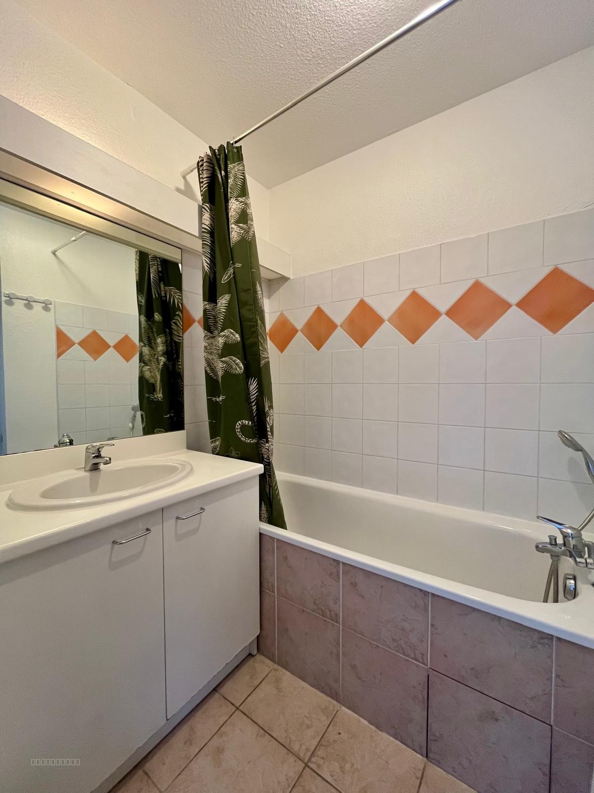 Appartement T2 de 31m2 au 5eme étage avec parking en sous-sol - SECTEUR PORT MARIANE LEZ — photo 4