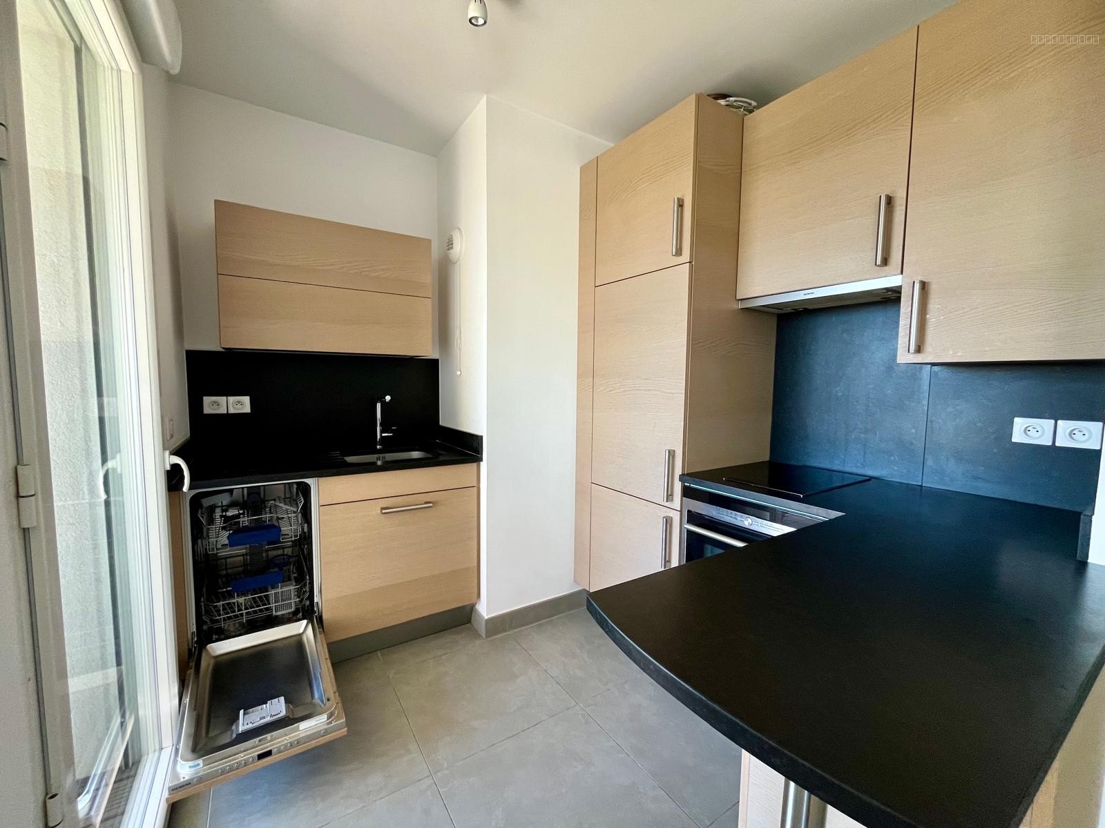 Appartement T3 de 68m2 au 4eme avec deux parking - MONTPELLIER SECTEUR LIRONDE — photo 5