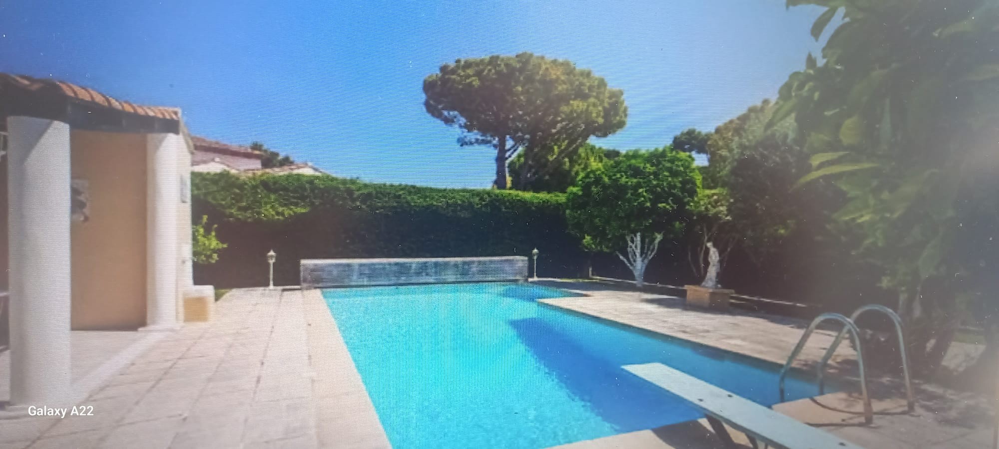 VILLEFRANCHE-SUR-MER - Dans le domaine fermé du Castellet superbe villa néo-provençale de 200 m2 avec piscine — photo 12
