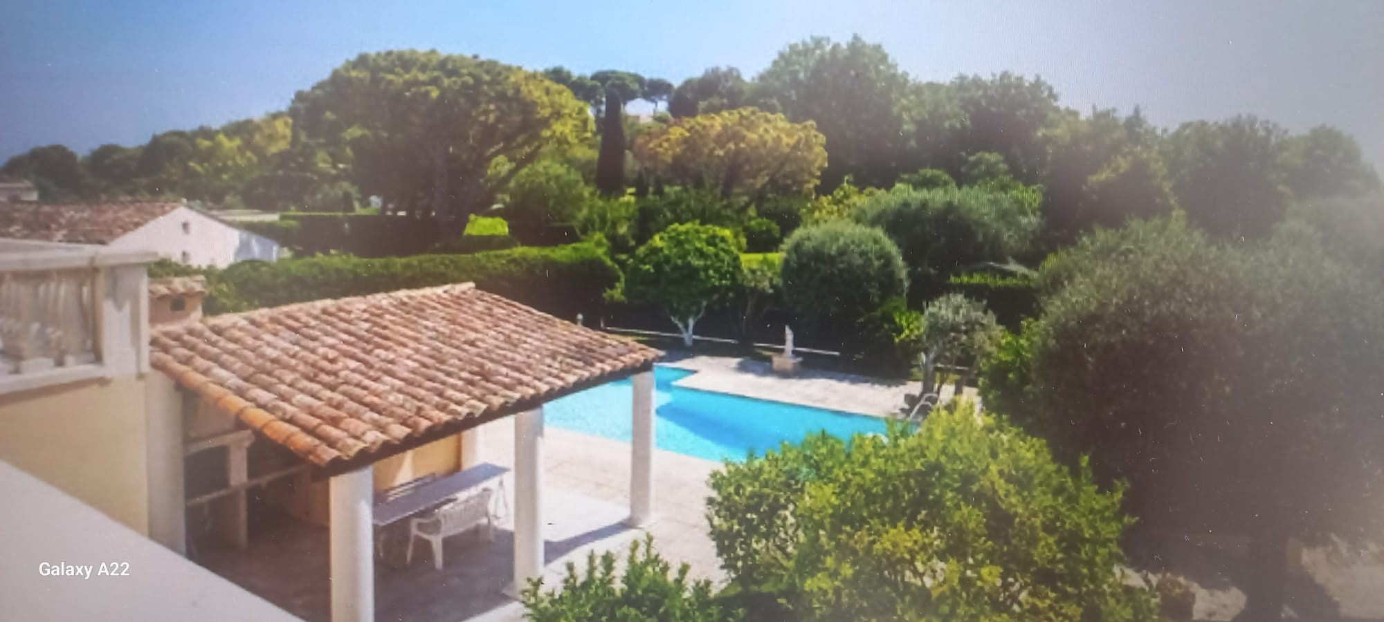 VILLEFRANCHE-SUR-MER - Dans le domaine fermé du Castellet superbe villa néo-provençale de 200 m2 avec piscine — photo 5