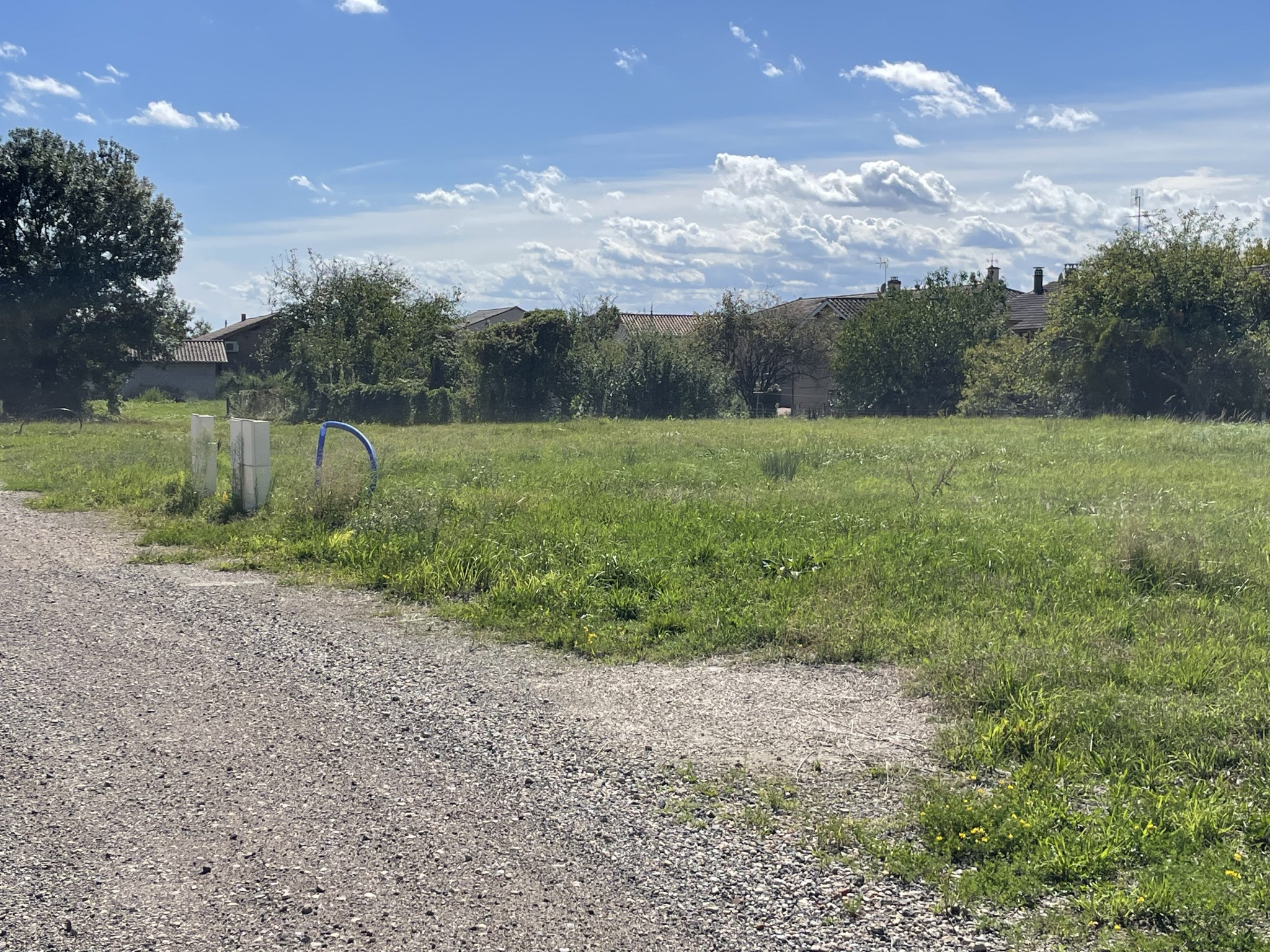 Terrain à vendre à Manziat, 732 m² – photo 1 sur 1