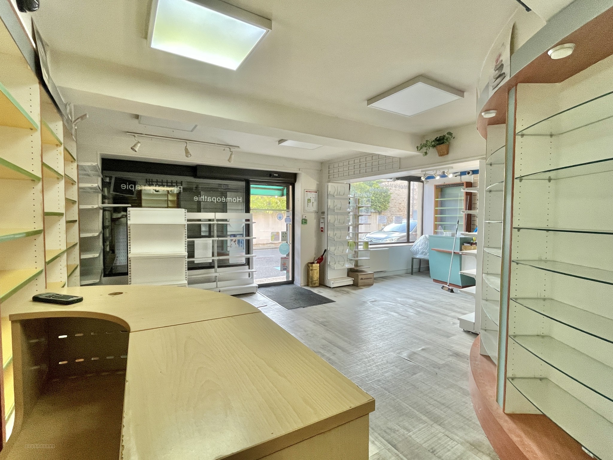 GRAND TERRAIN DE 2447 m2 EN PARTIE CONSTRUCTIBLE — photo 8