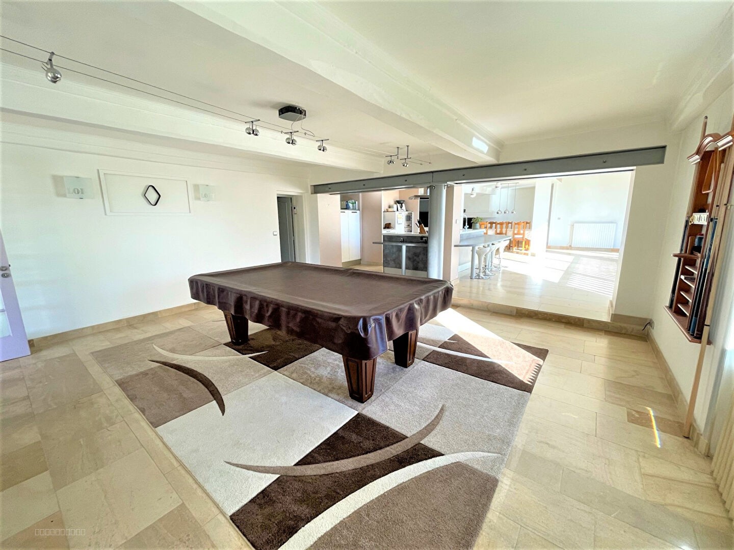 Maison à vendre à Hurigny, 292 m², 9 pièces – photo 2 sur 18