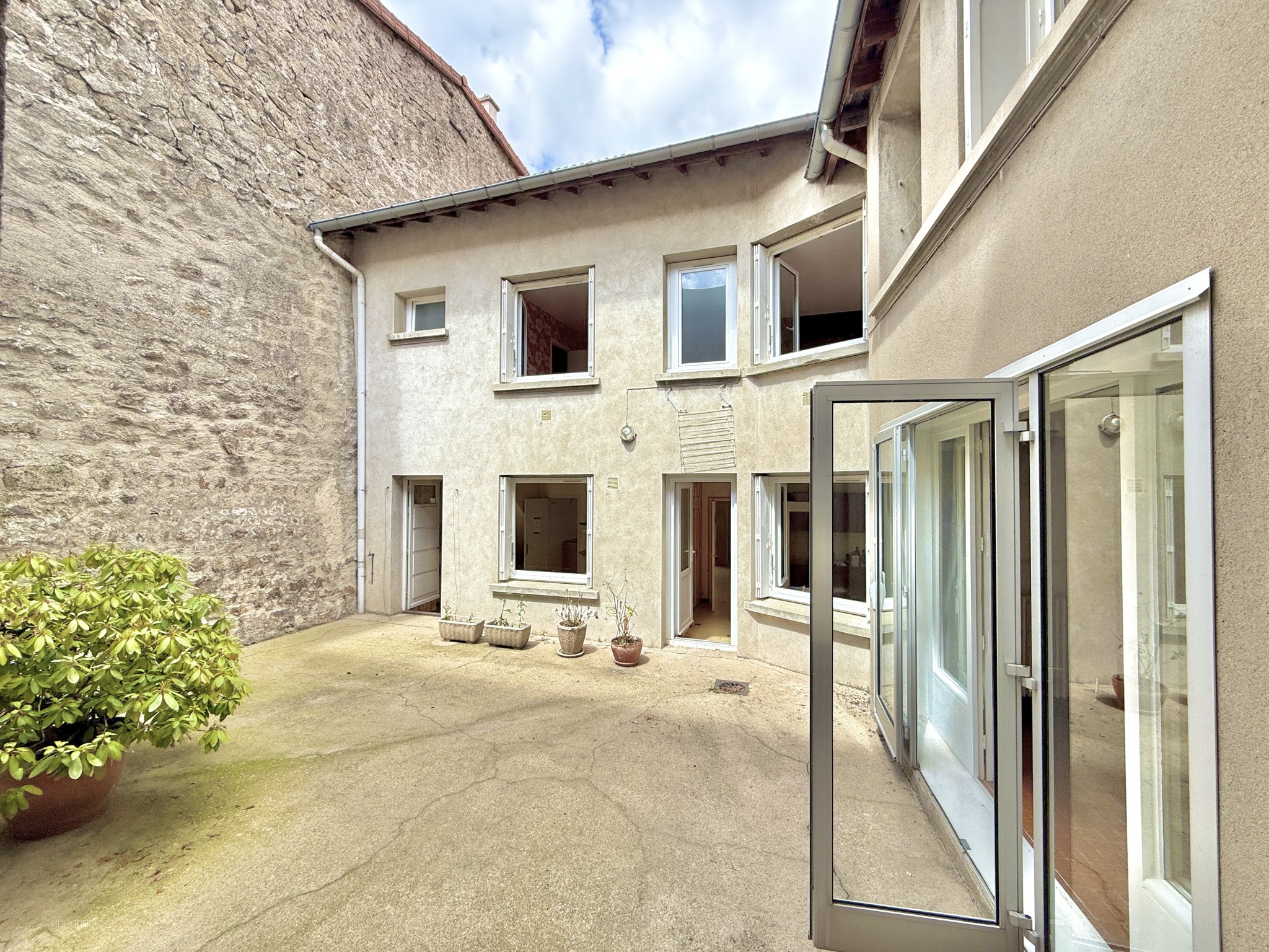 Bien immobilier à vendre à St didier en velay, 204,29 m², 10 pièces – photo 2 sur 20