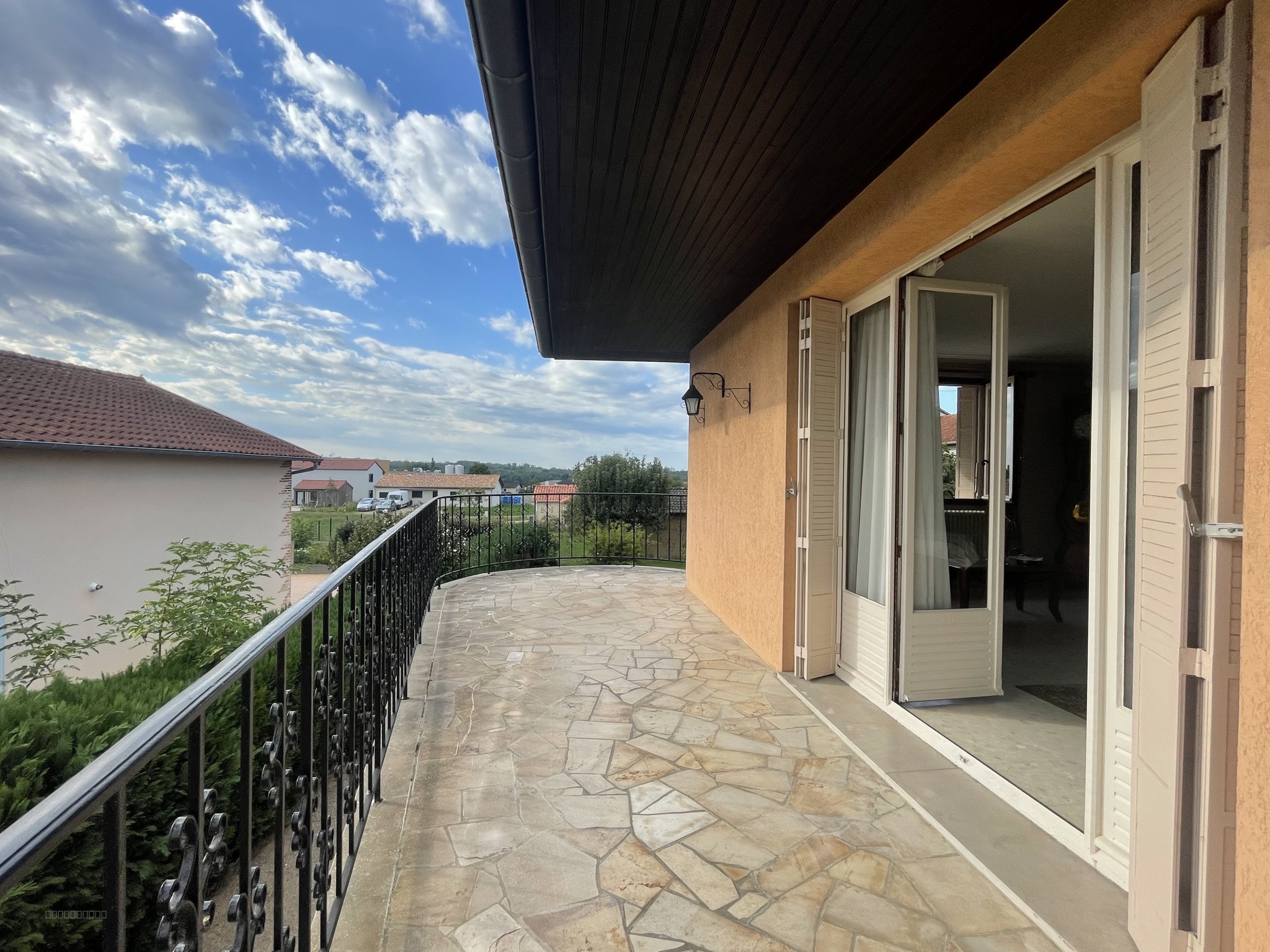 Villa 215 m2 parcelle 1573 m2 — photo 6