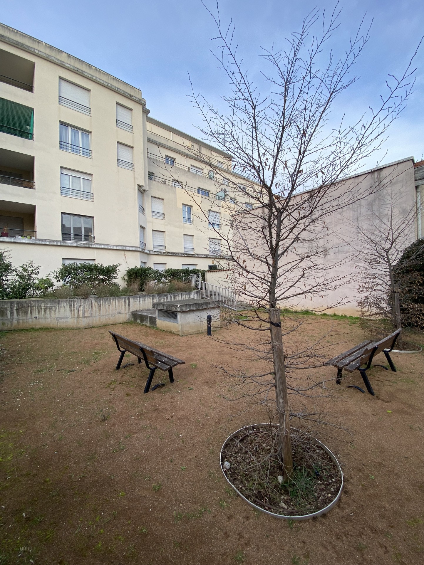 Appartement T3  calme donnant sur jardin (arrière immeuble) avec garage — photo 14
