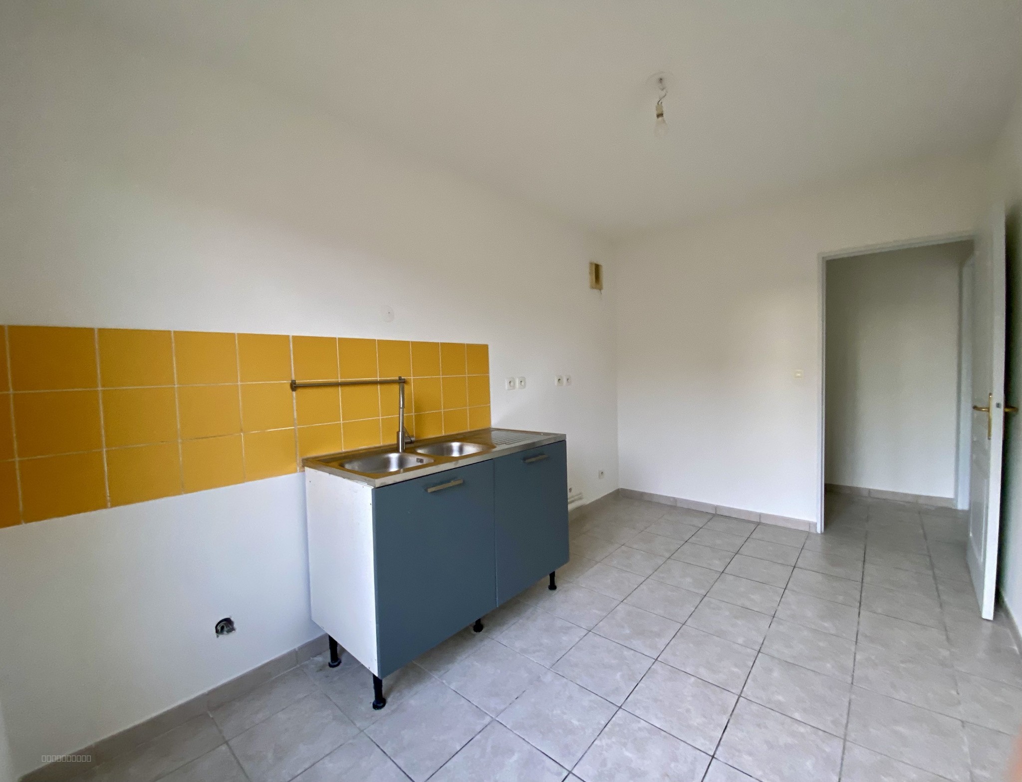 Appartement T3  calme donnant sur jardin (arrière immeuble) avec garage — photo 4