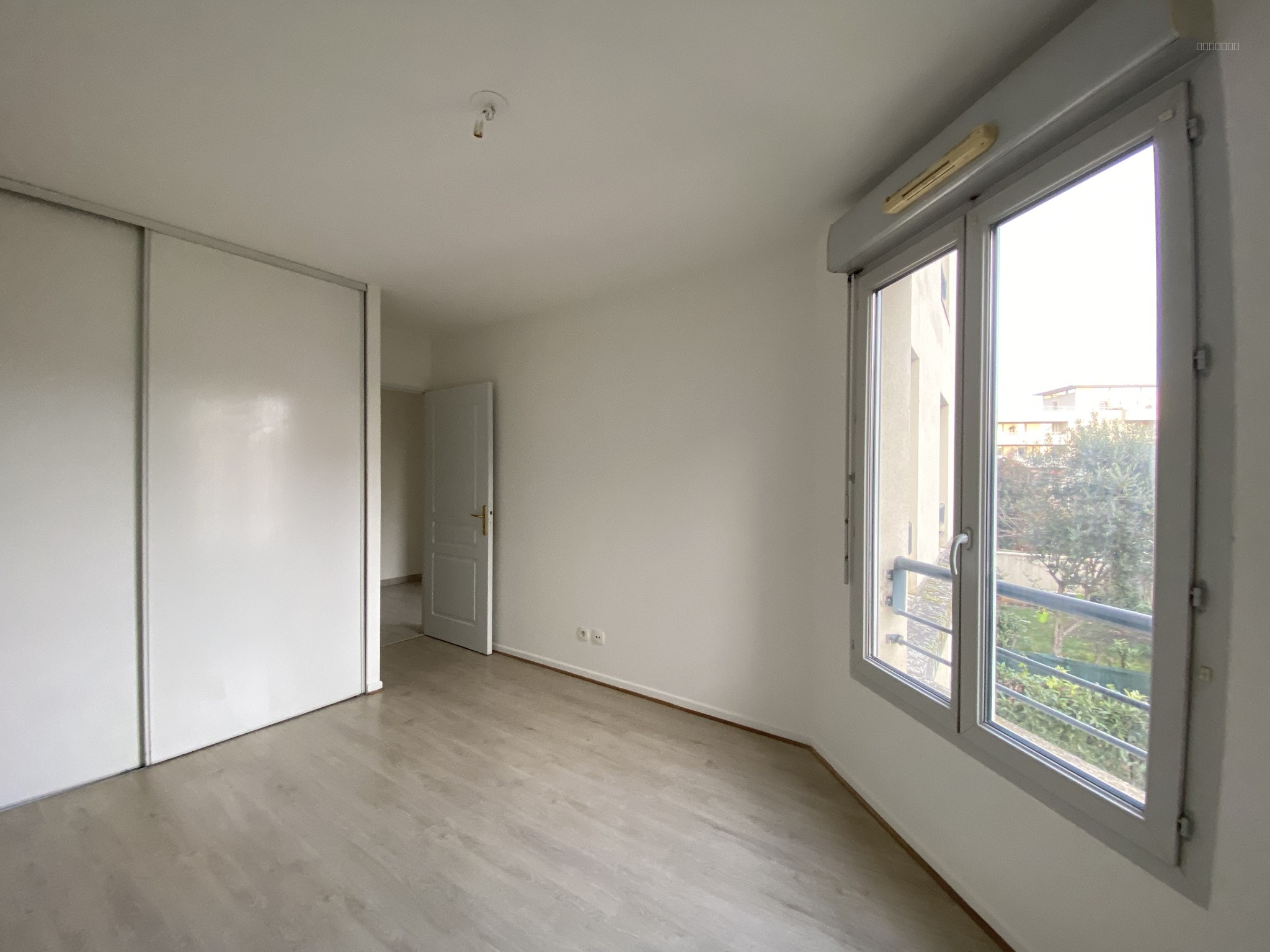 Appartement T3  calme donnant sur jardin (arrière immeuble) avec garage — photo 9