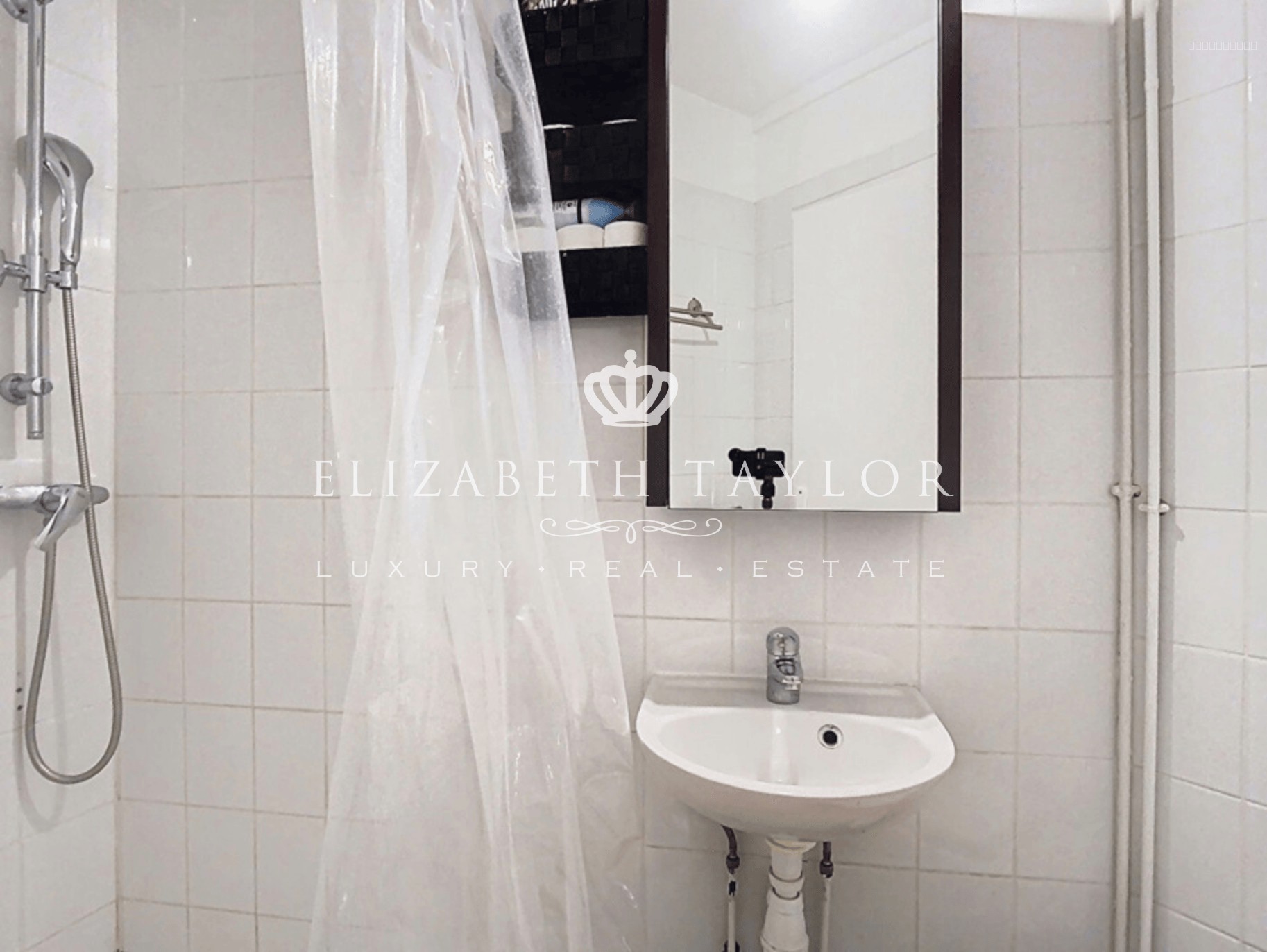 Appartement à vendre à St germain en laye, 1 000 m², 3 pièces – photo 3 sur 4