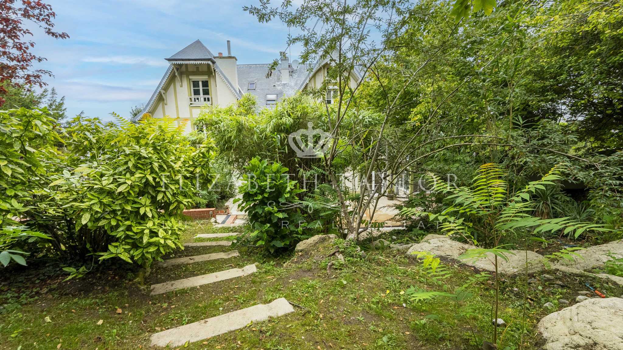 Bien immobilier à vendre à Bougival, 28,89 m², 14 pièces – photo 3 sur 20