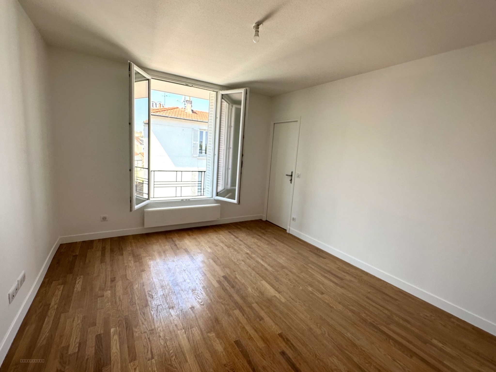 Appartement à vendre à Malakoff, 492 m², 3 pièces – photo 2 sur 12