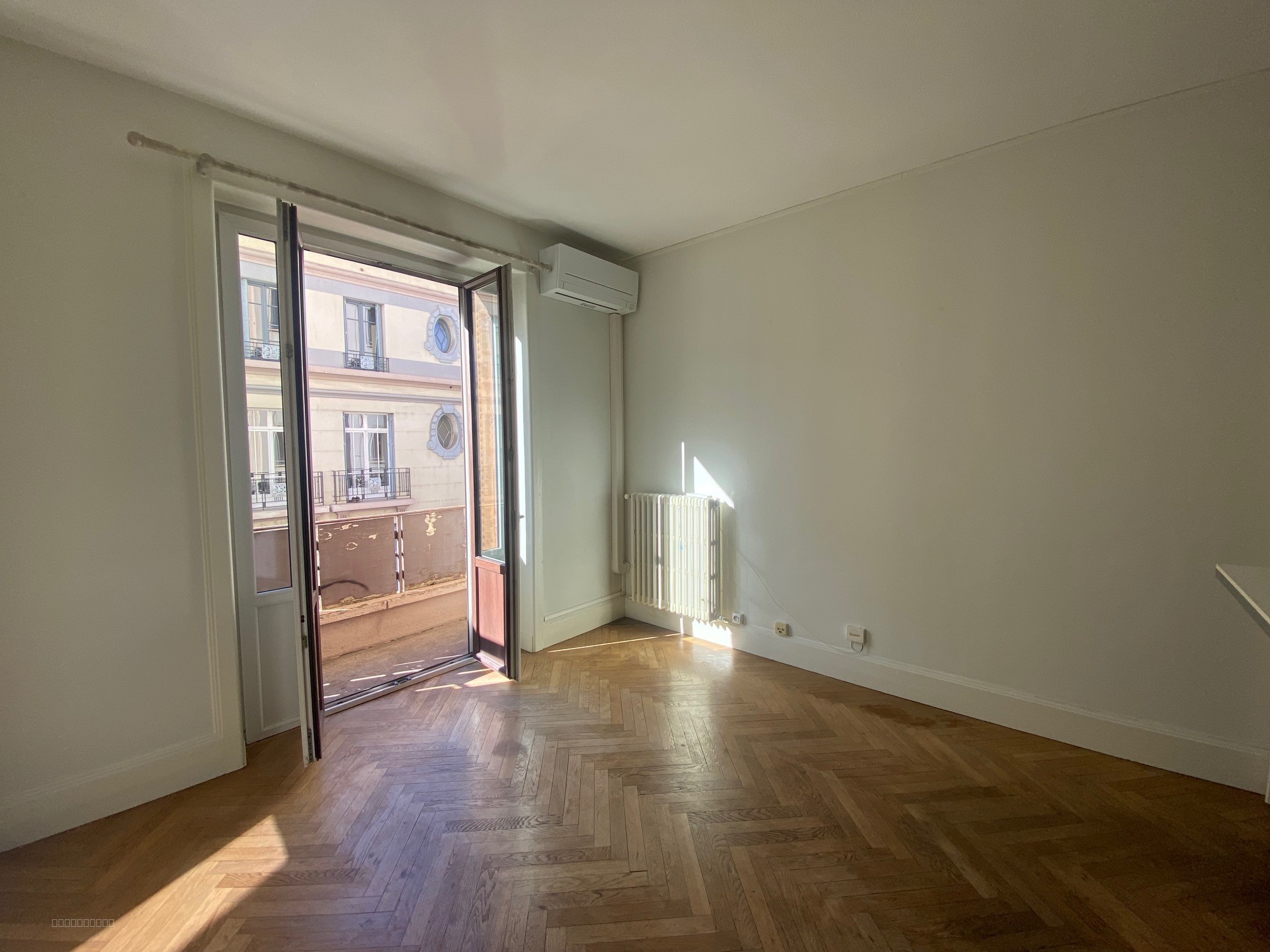 Appartement T3 loué   Lyon 6 (rue de Créqui) — photo 4