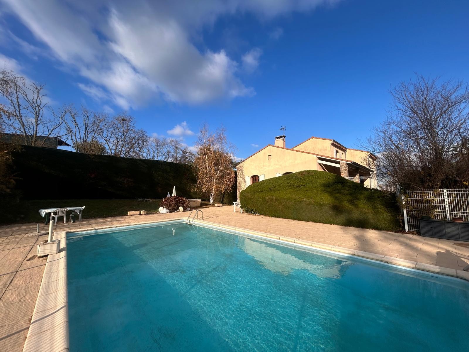 Maison à vendre à Annonay, 42 m², 8 pièces – photo 2 sur 10