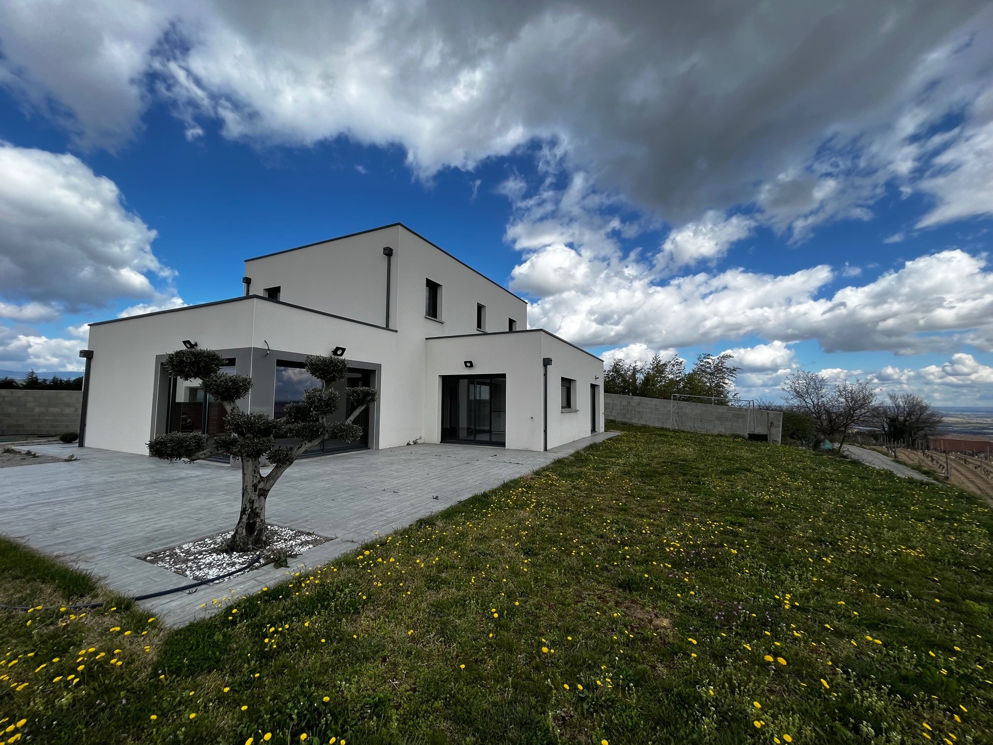 Maison à louer à St cyr, 187 m², 7 pièces – photo 1 sur 15