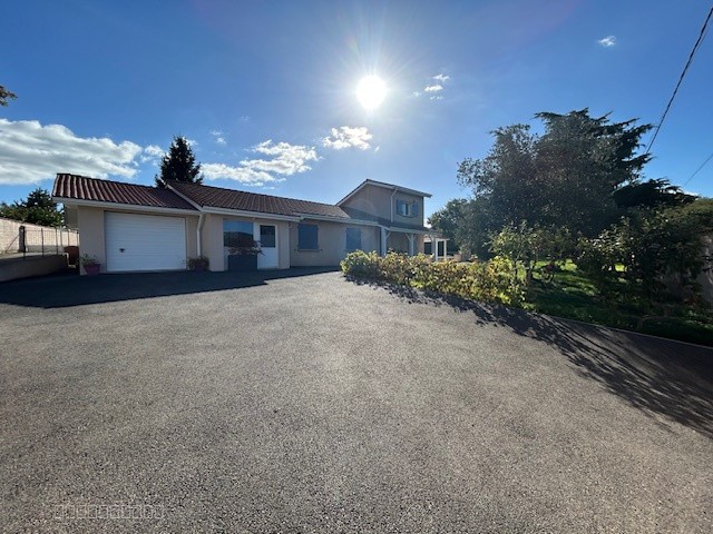 Maison à vendre à Peaugres, 120 m², 6 pièces – photo 2 sur 14