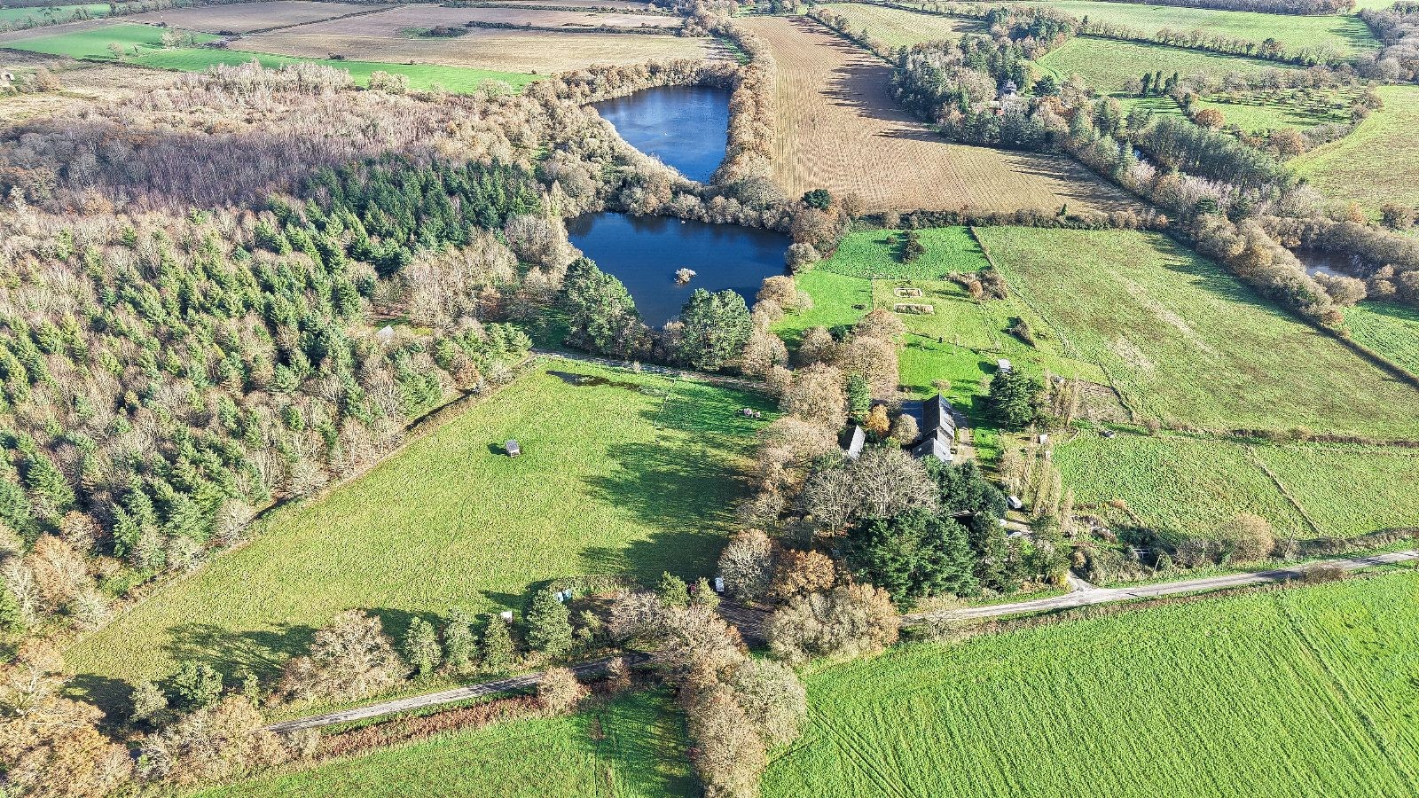 Bien immobilier à vendre à Missillac, 480 m², 18 pièces – photo 1 sur 11