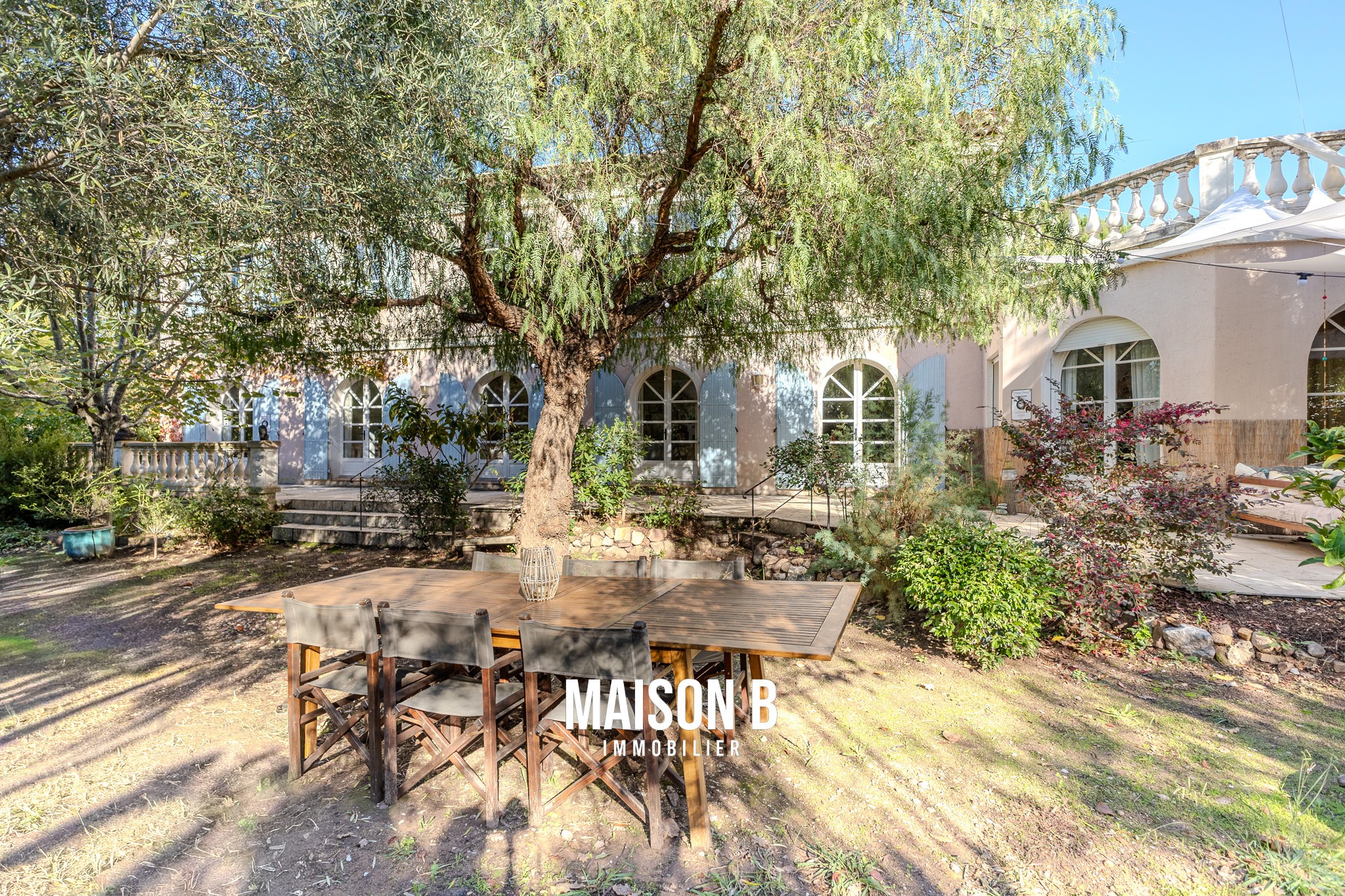 Bien immobilier à vendre à Saint-raphaël, 274,4 m², 7 pièces – photo 2 sur 20