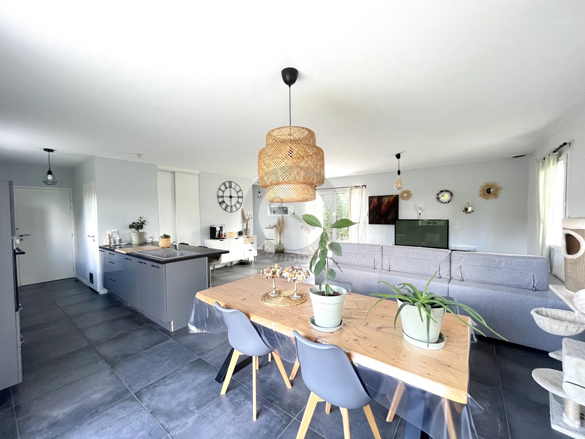 Maison à vendre à Izon, 114 m², 6 pièces – photo 1 sur 12