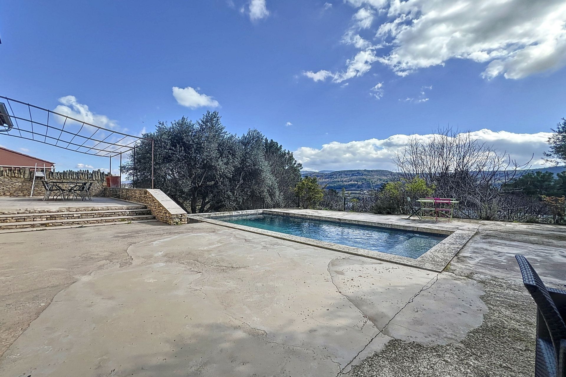Immobilière de l'Olivier vous propose : LUBERON VILLA 5 CHAMBRES AVEC PISCINE — photo 7
