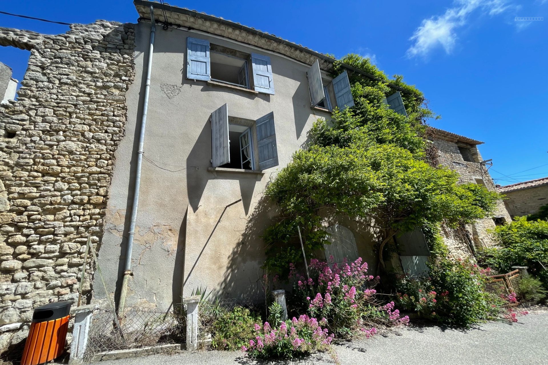 Maison à vendre à St martin de castillon, 186 m², 8 pièces – photo 3 sur 13