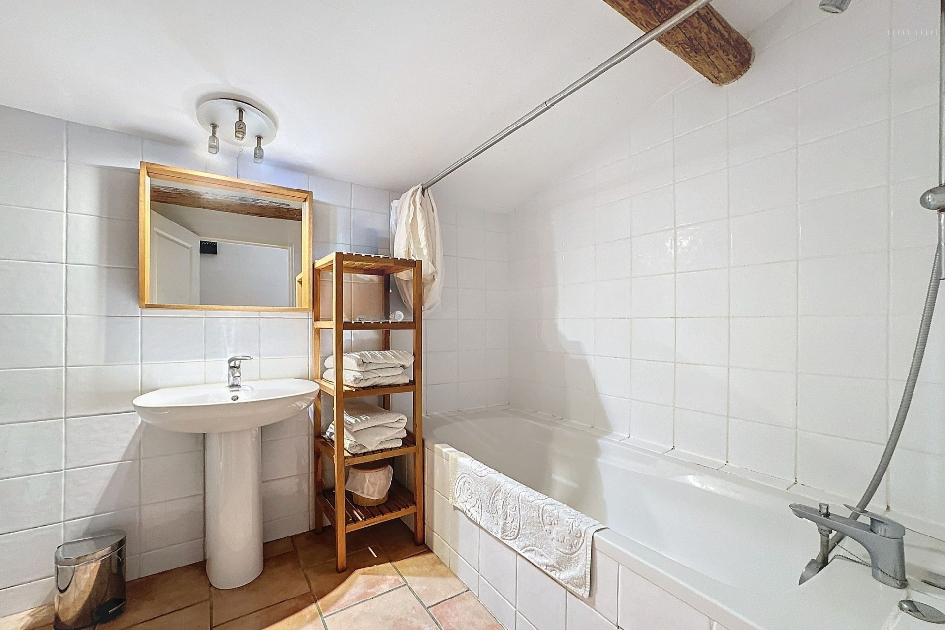 Maison à vendre à Lioux, 16 m², 14 pièces – photo 3 sur 20