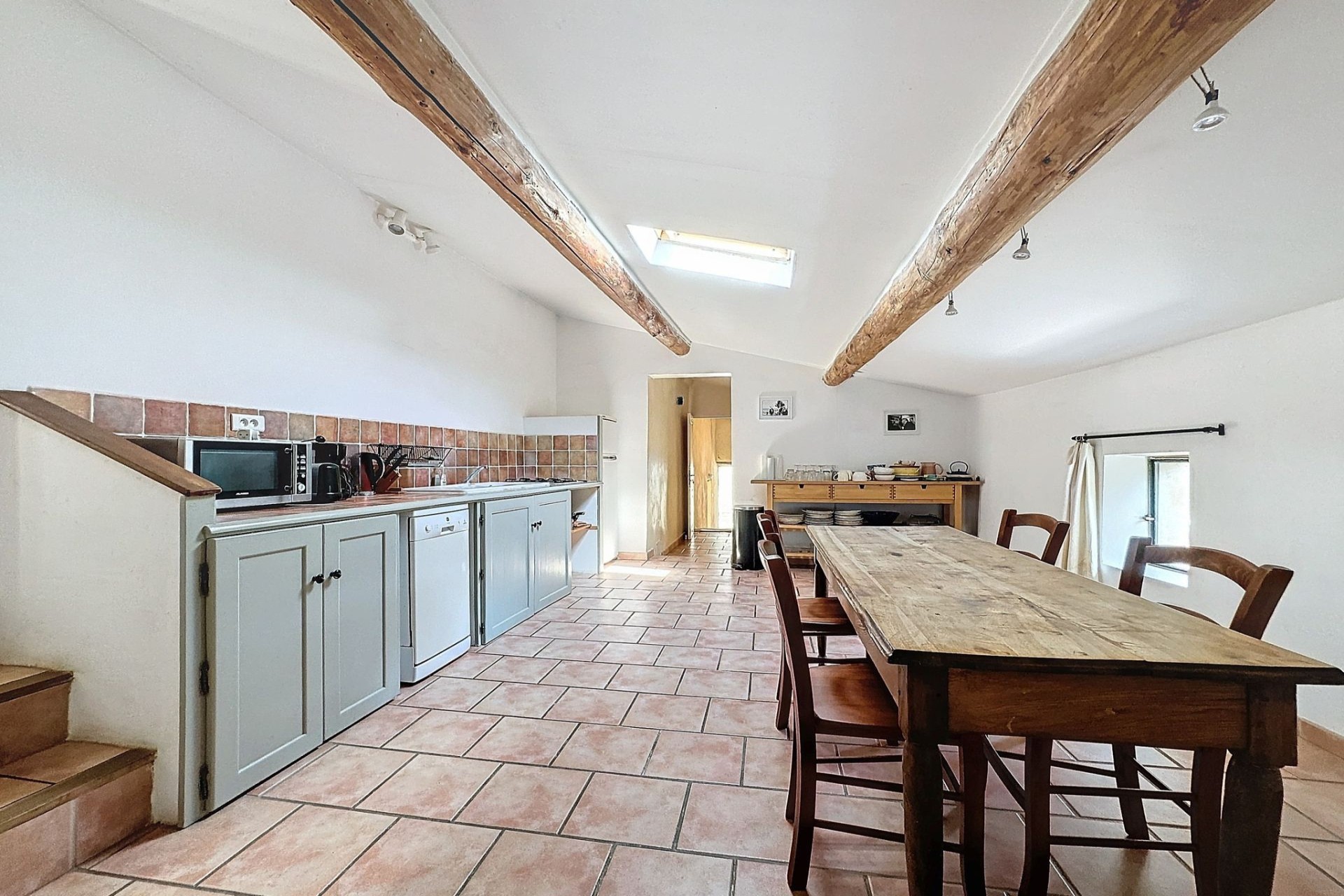 Maison à vendre à Lioux, 16 m², 14 pièces – photo 2 sur 20