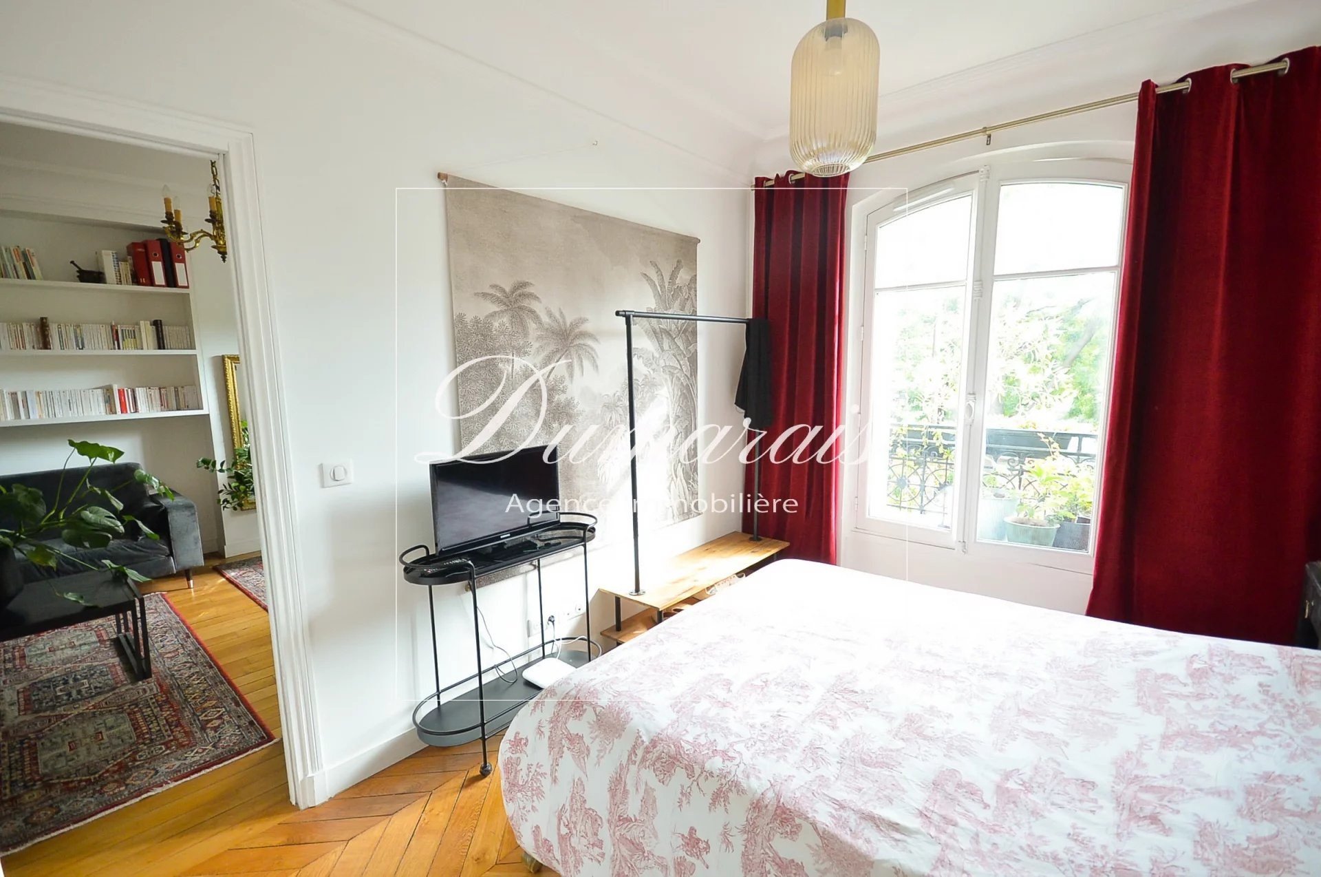75004 Paris - 2 PIECES DE CHARME — photo 6